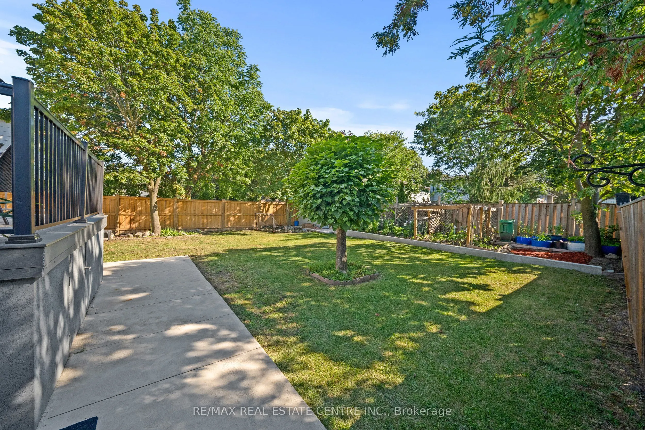 27 Jefferson Road