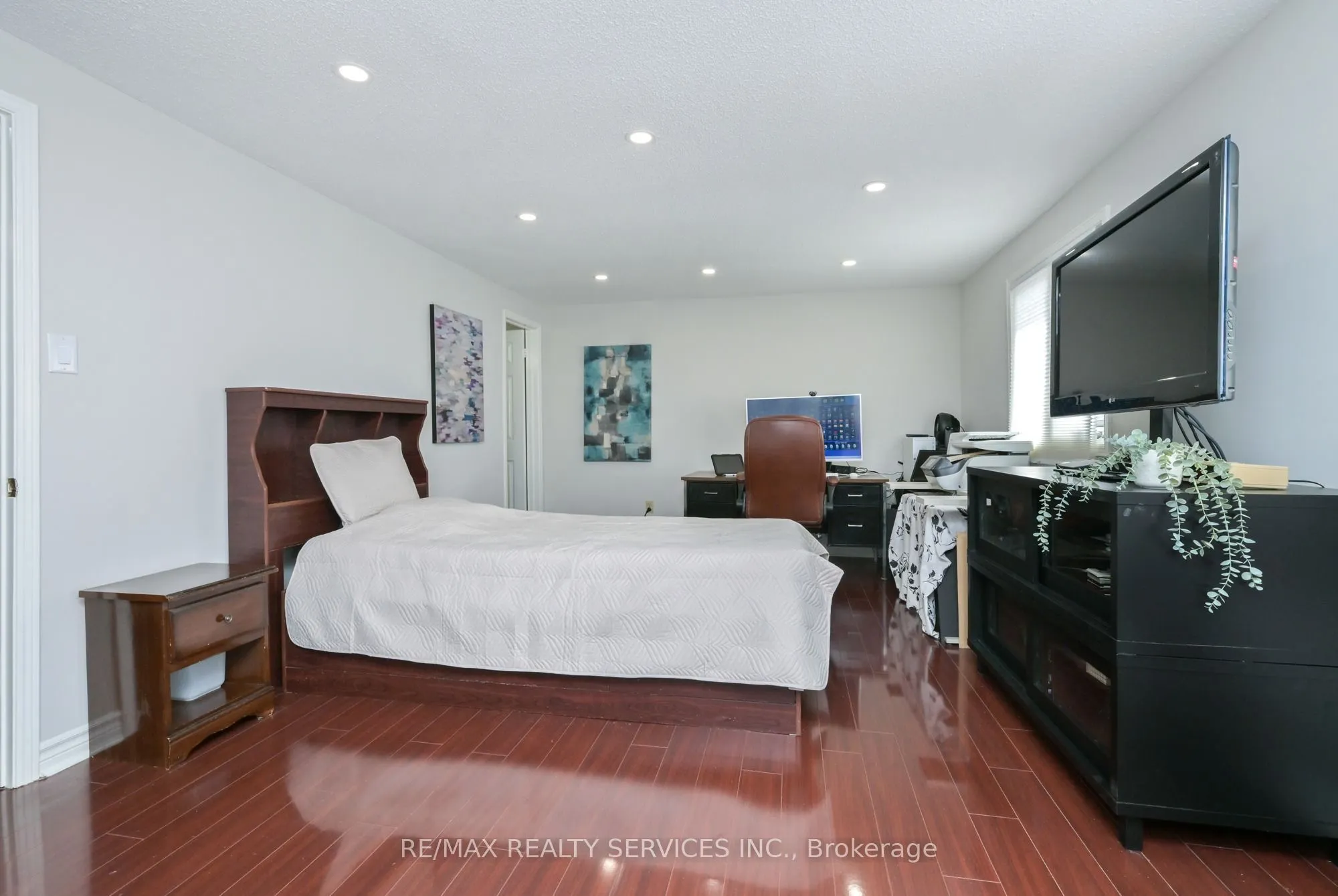 67 Sandmere Avenue