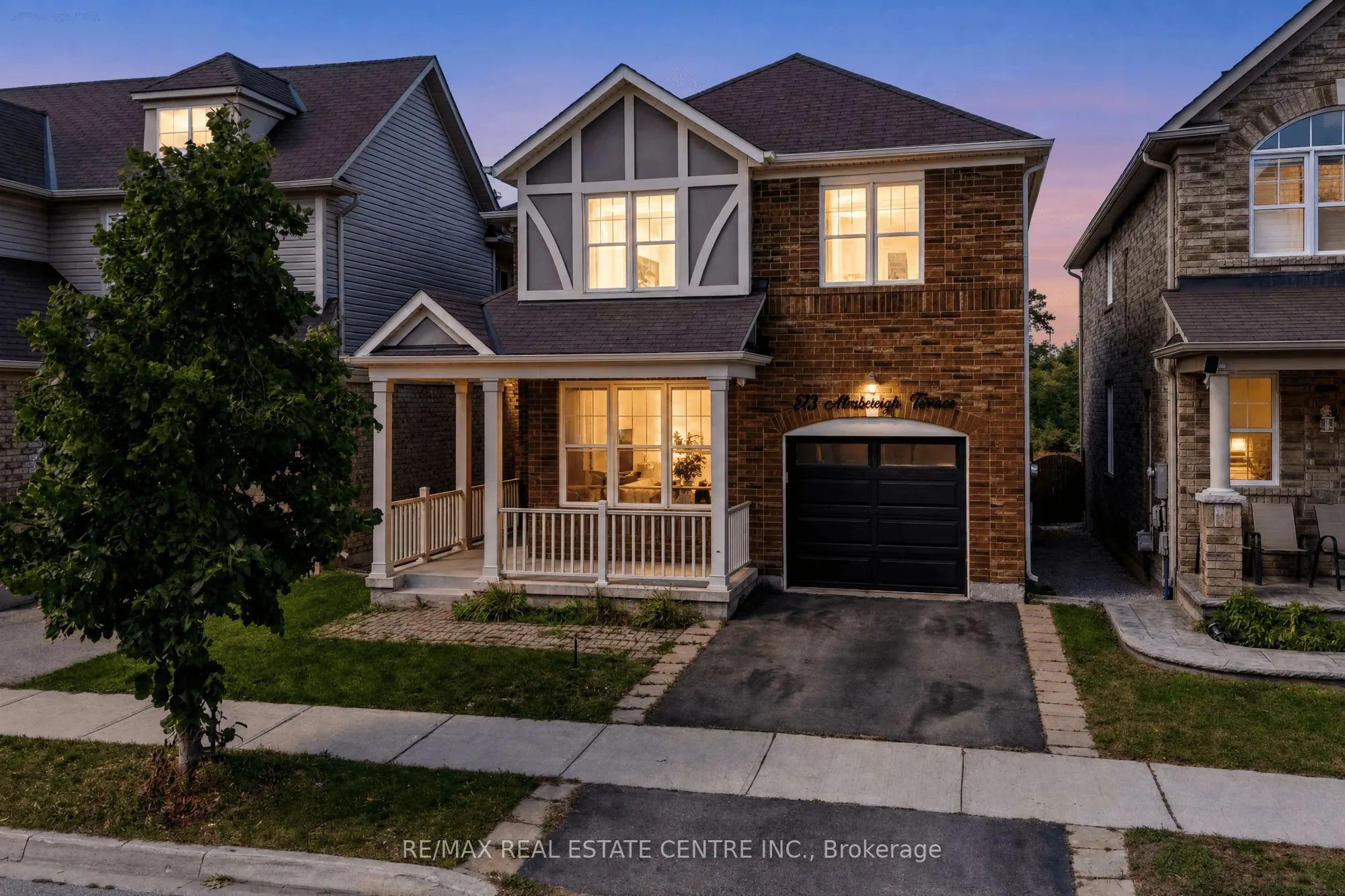 573 Attenborough Terrace