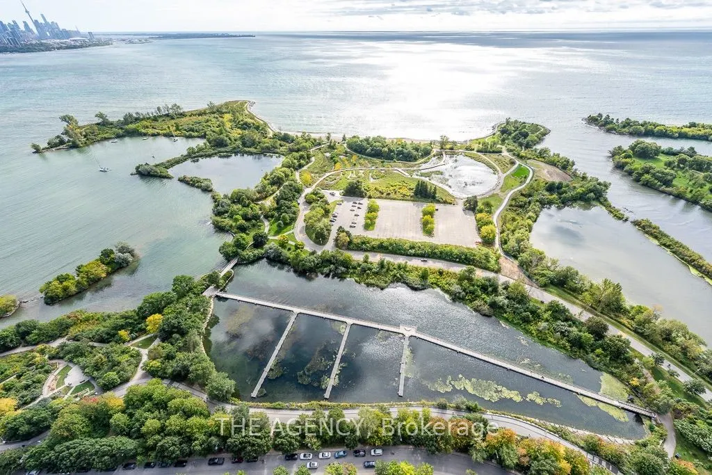 20 Shore Breeze Drive #4208