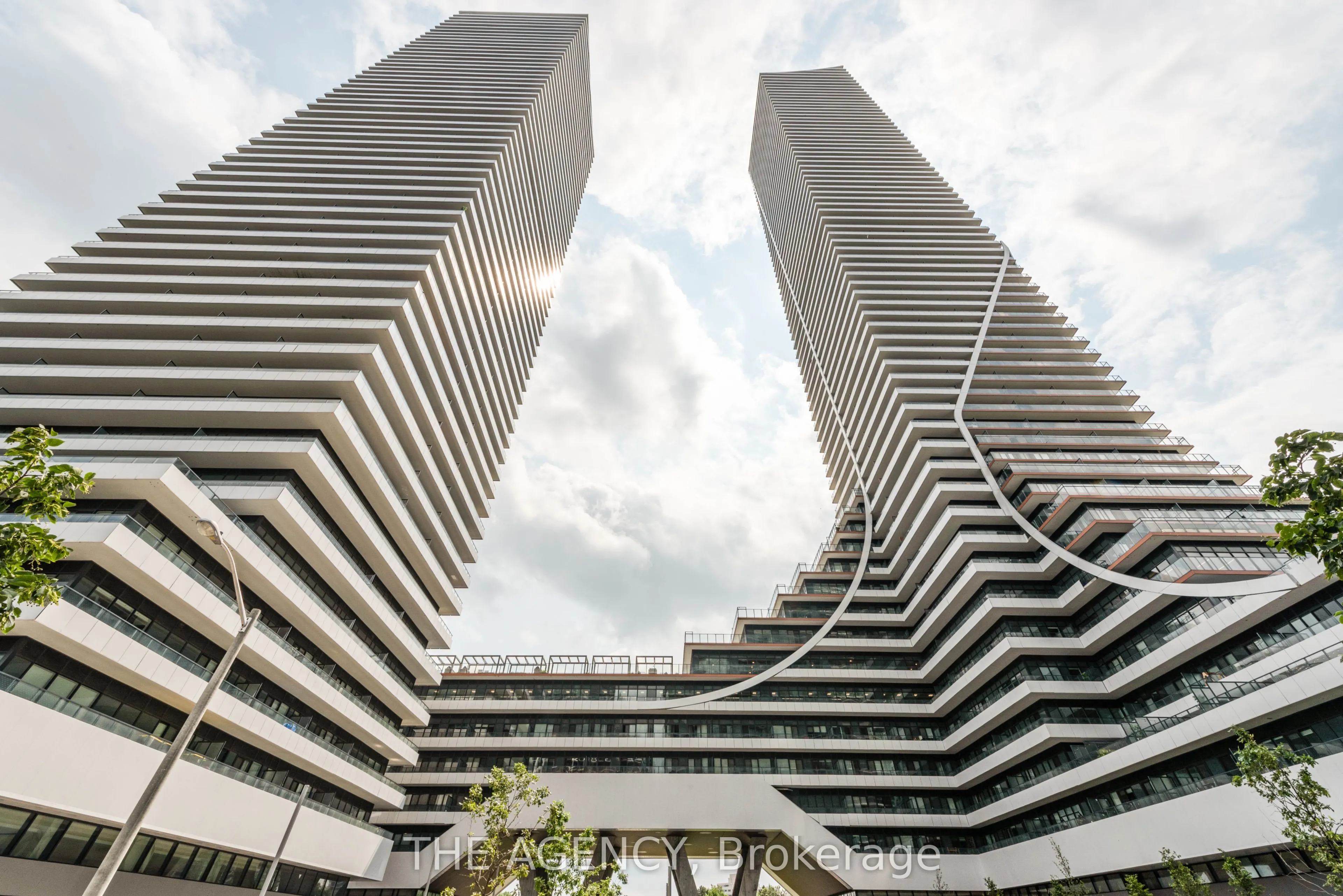 20 Shore Breeze Drive #4208