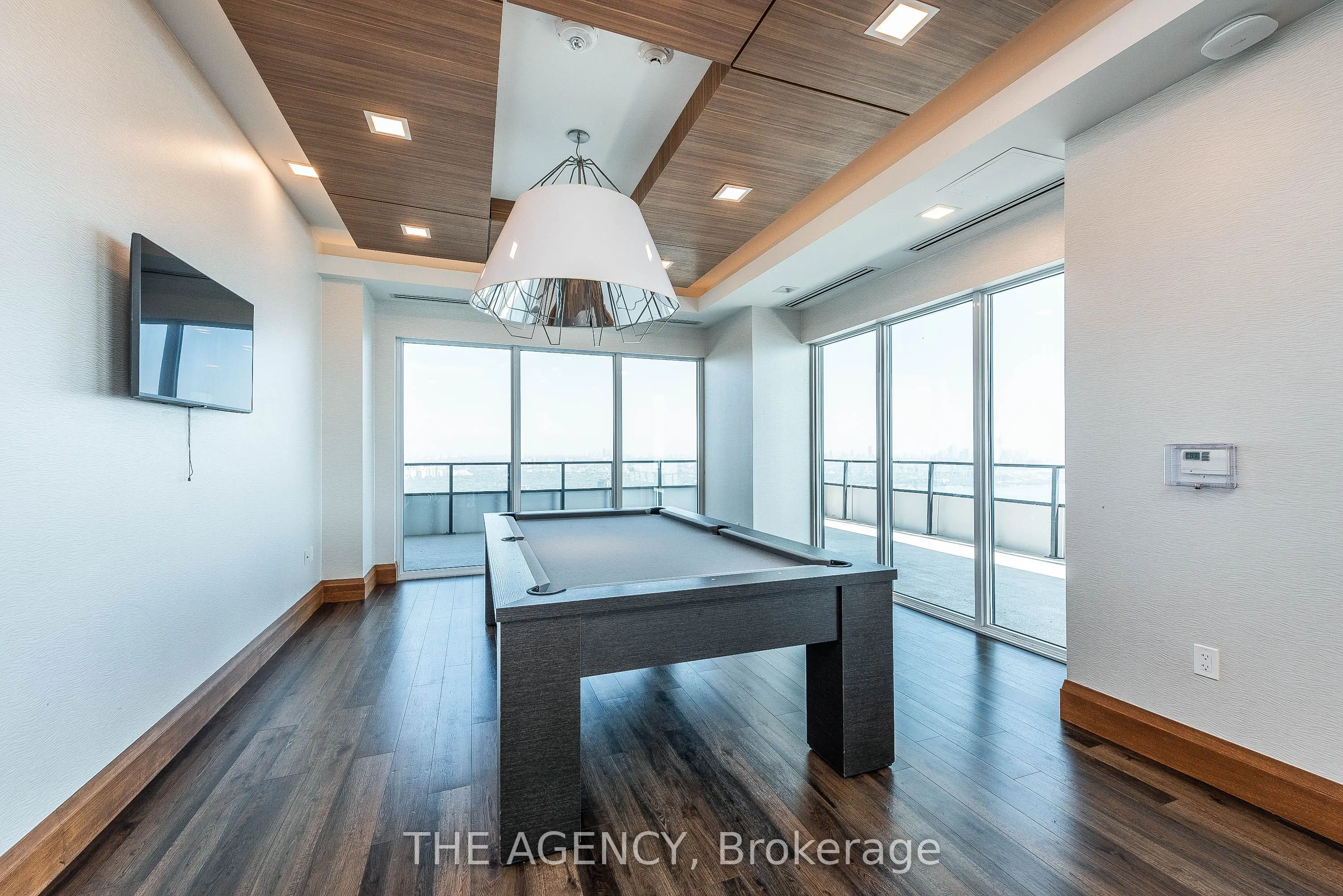 20 Shore Breeze Drive #4208