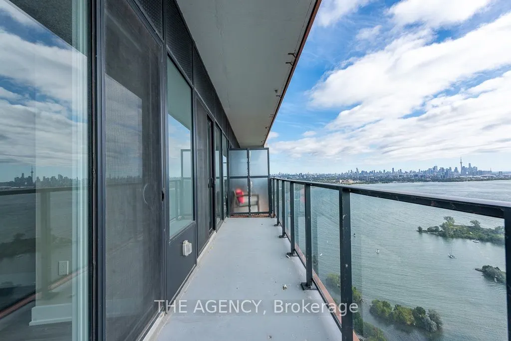 20 Shore Breeze Drive #4208