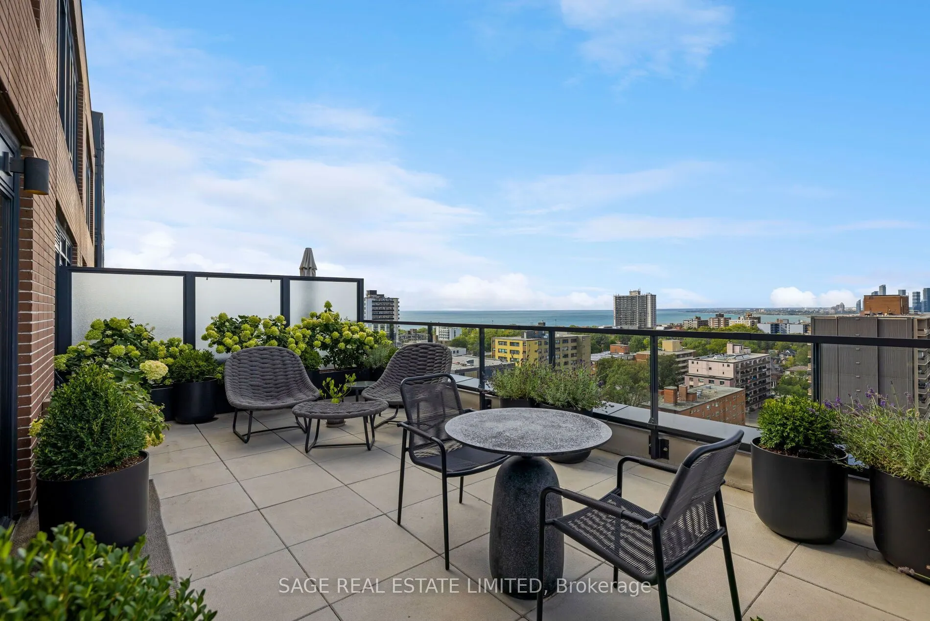 270 Dufferin Street #1214