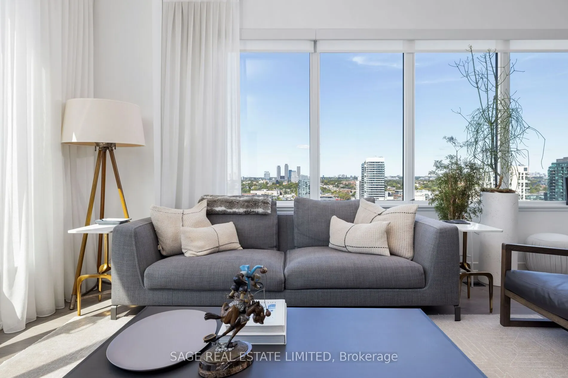 270 Dufferin Street #1214