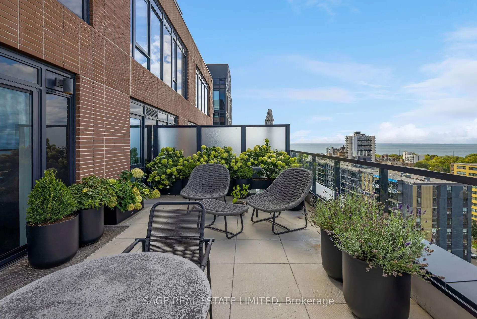 270 Dufferin Street #1214