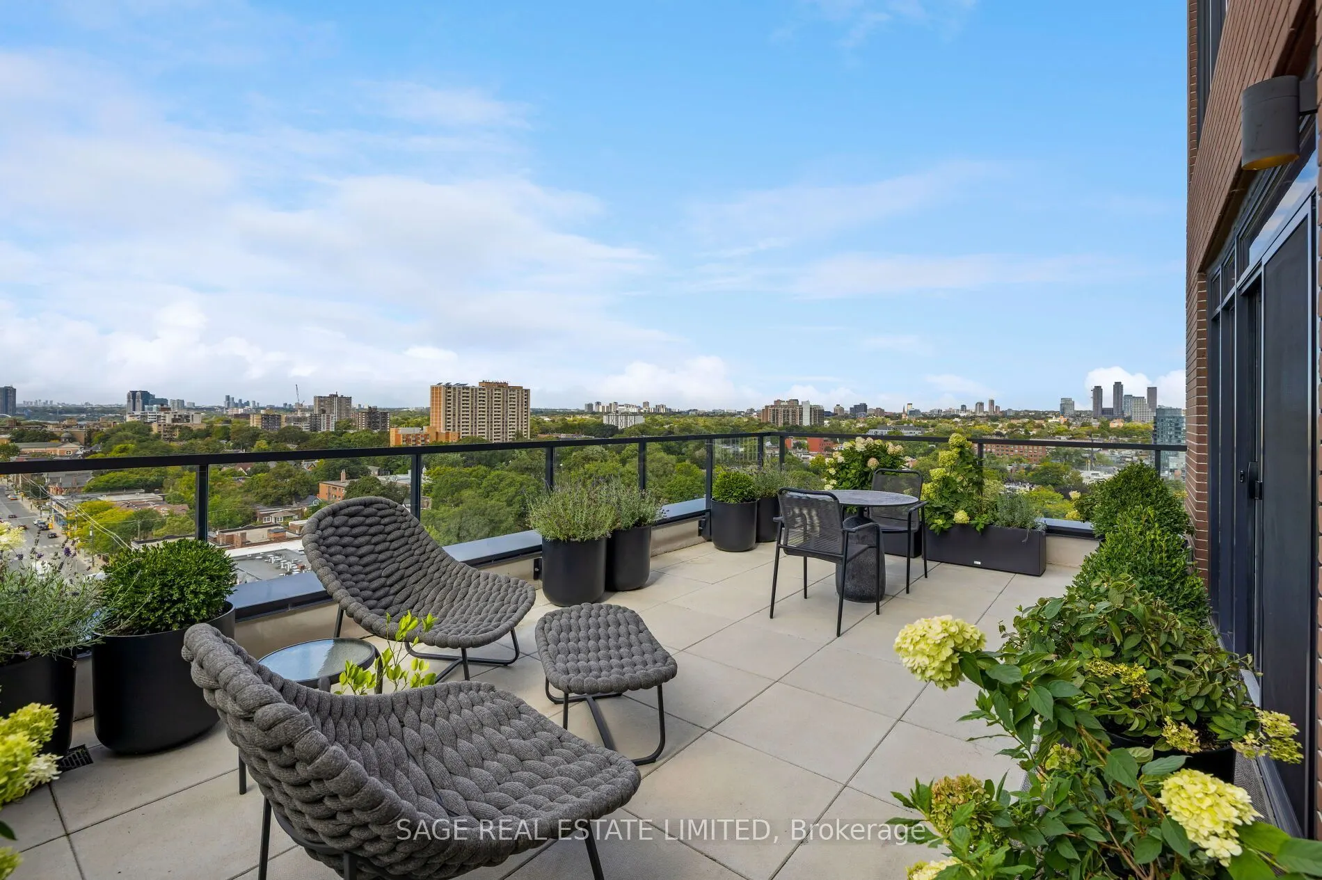 270 Dufferin Street #1214