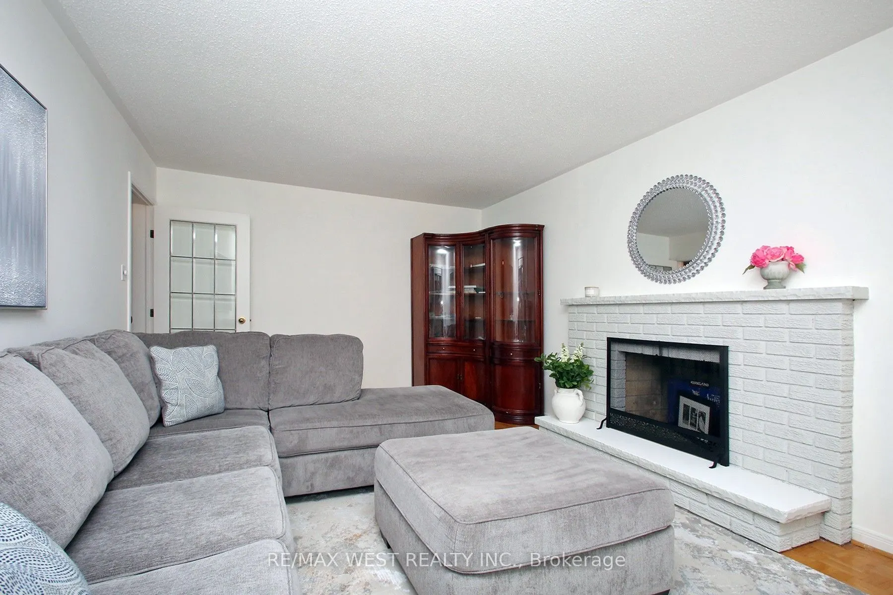 540 Louis Drive