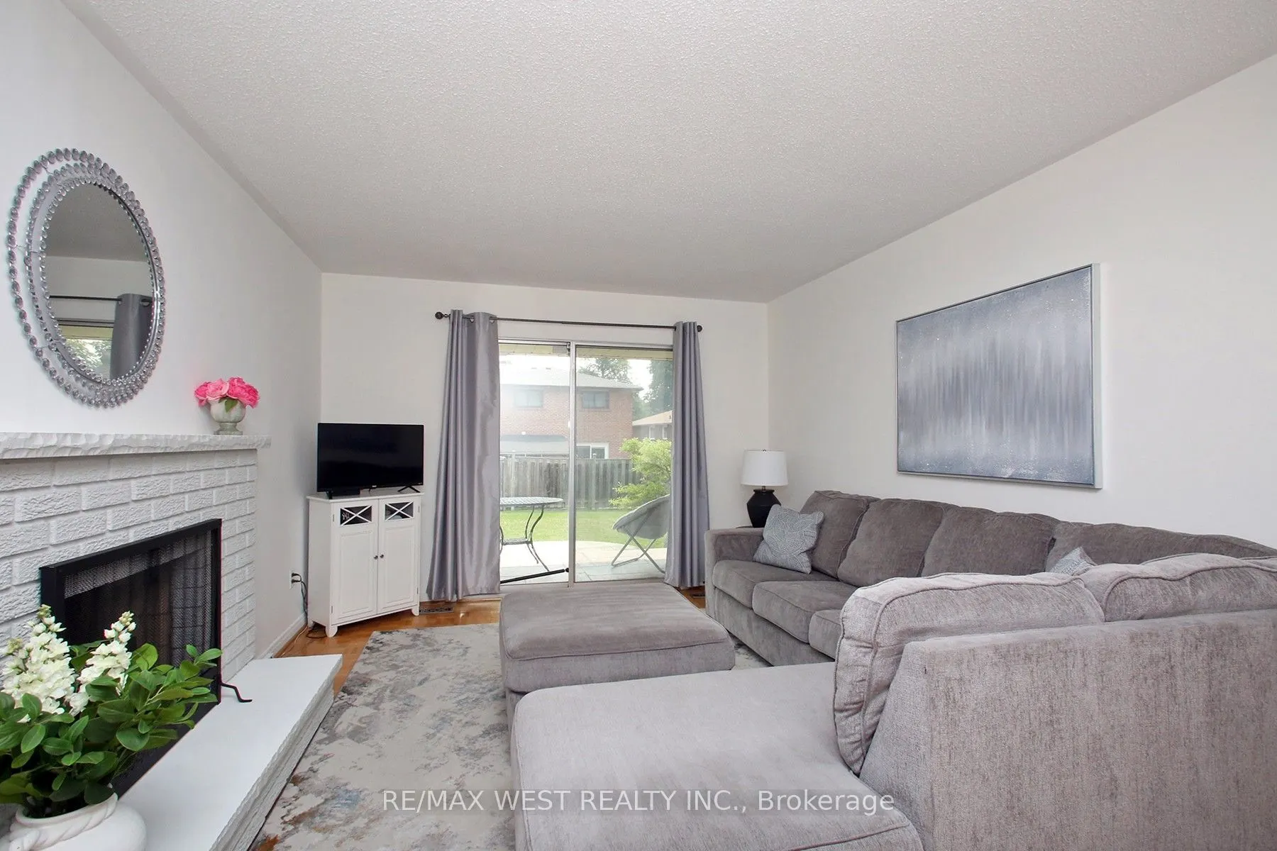 540 Louis Drive