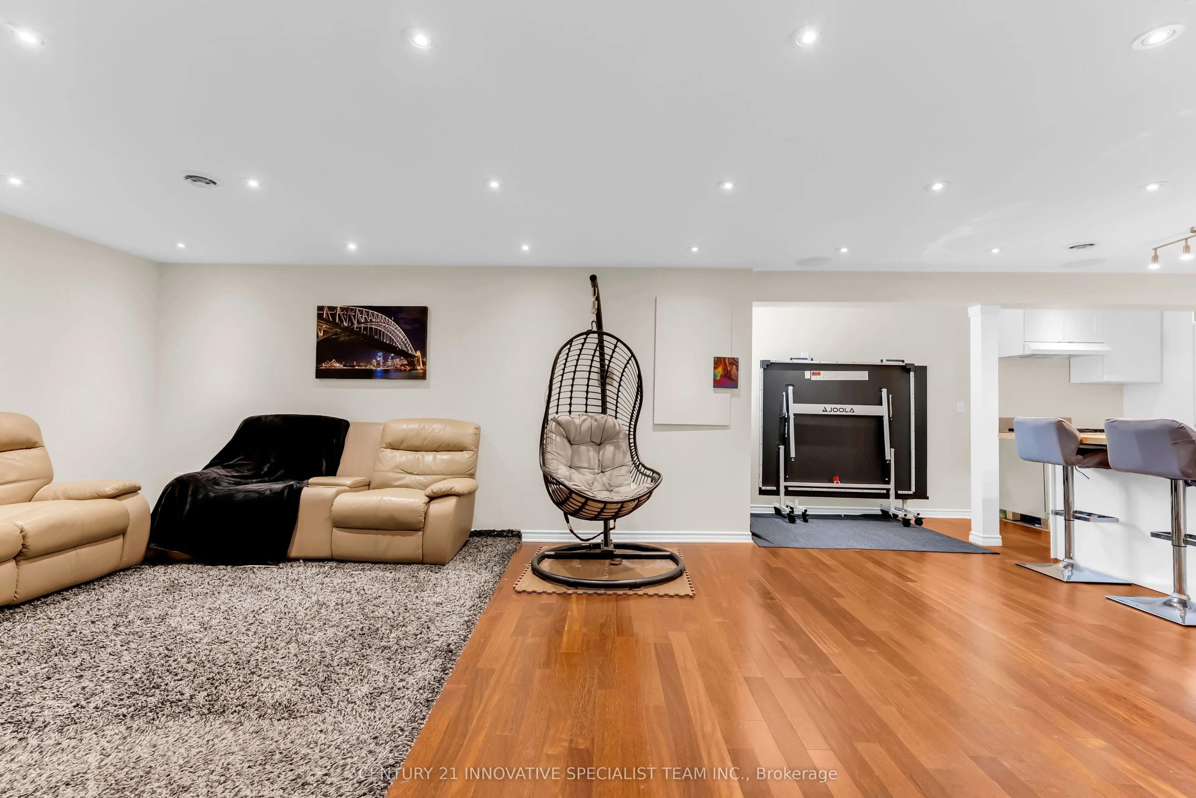 982 Syndenham Lane