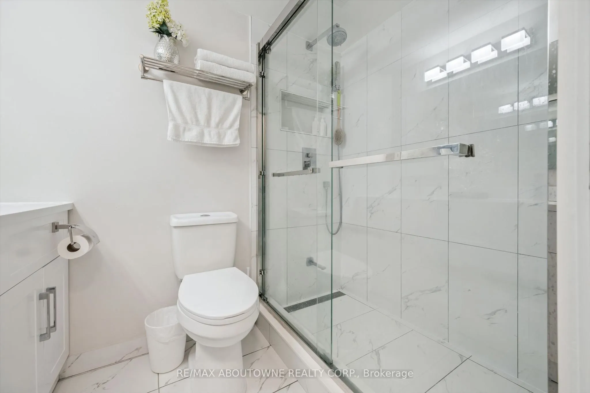 81 MILLSIDE Drive #1006