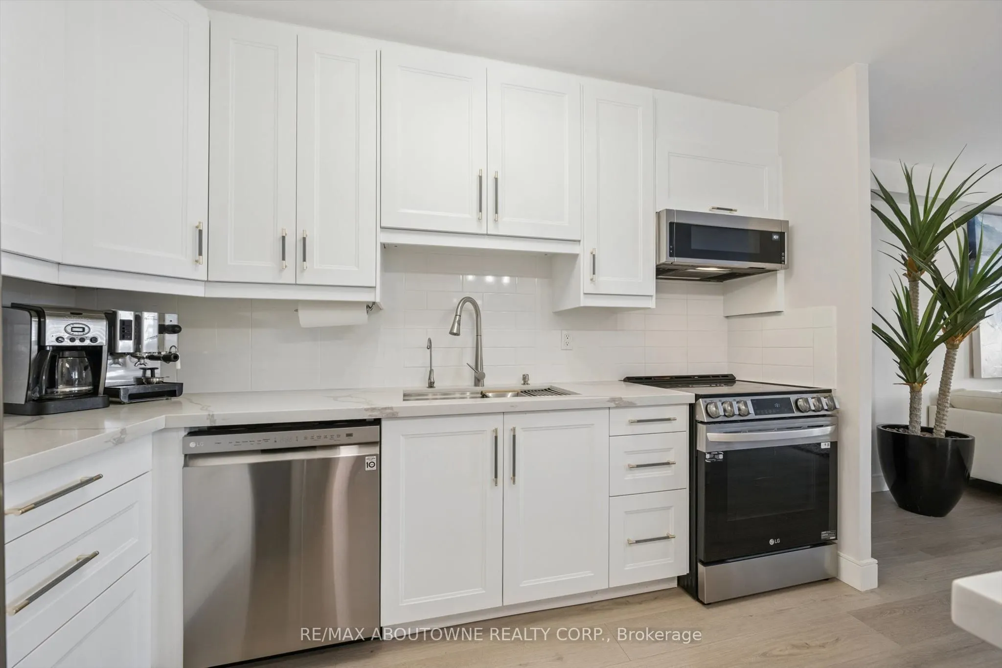 81 MILLSIDE Drive #1006