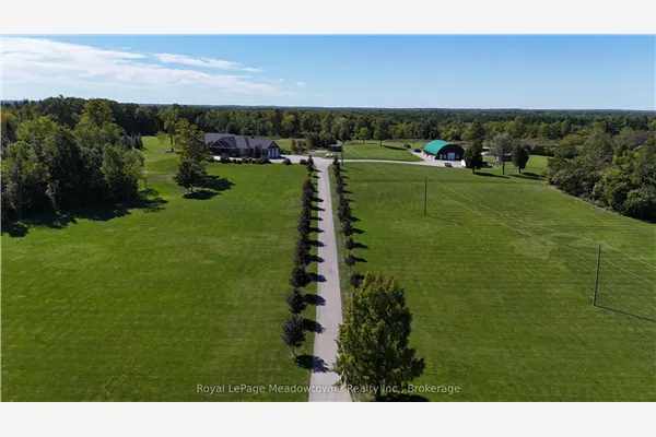 7686 Appleby Line