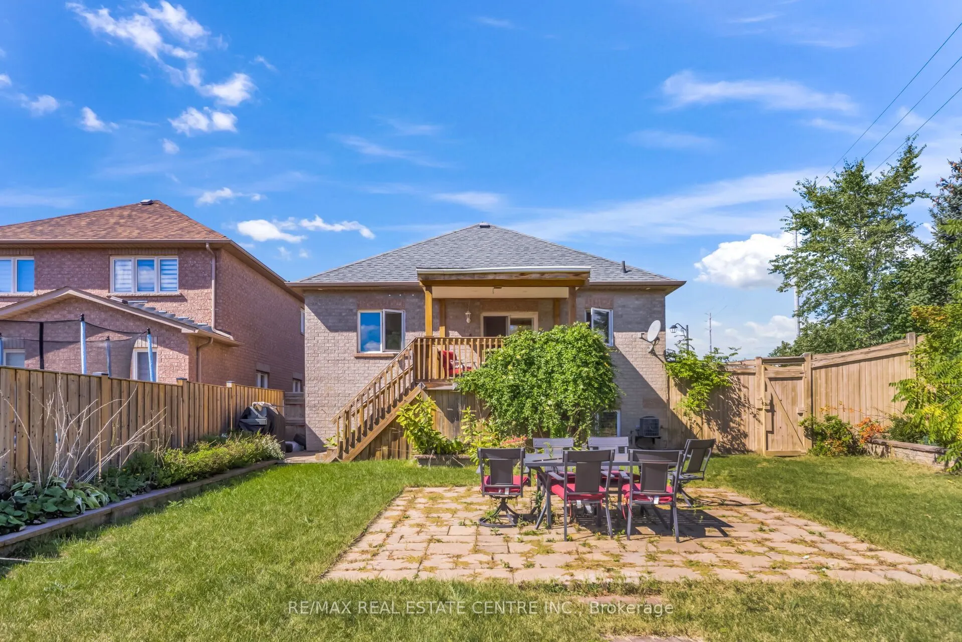 7349 Zinnia Place