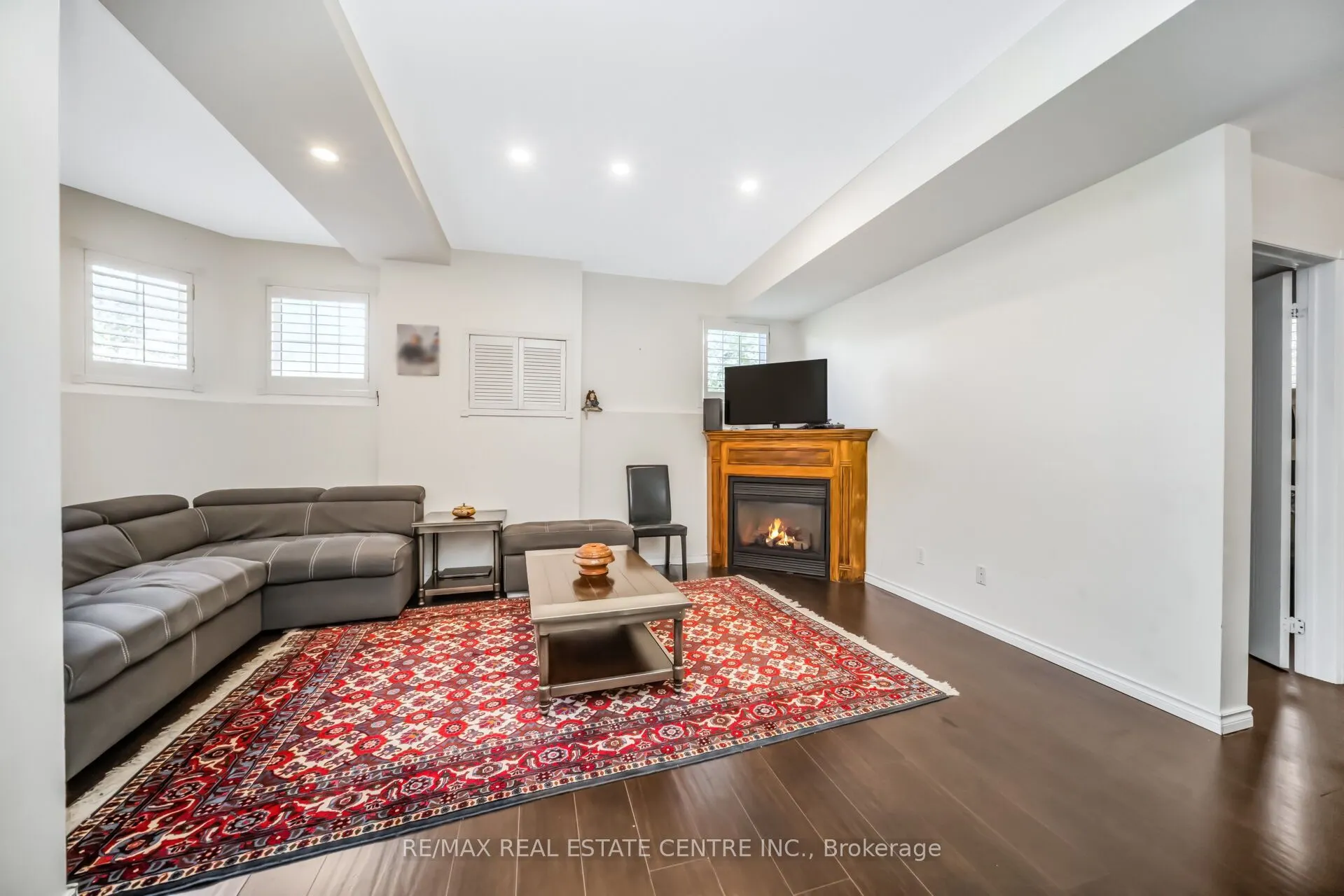 7349 Zinnia Place