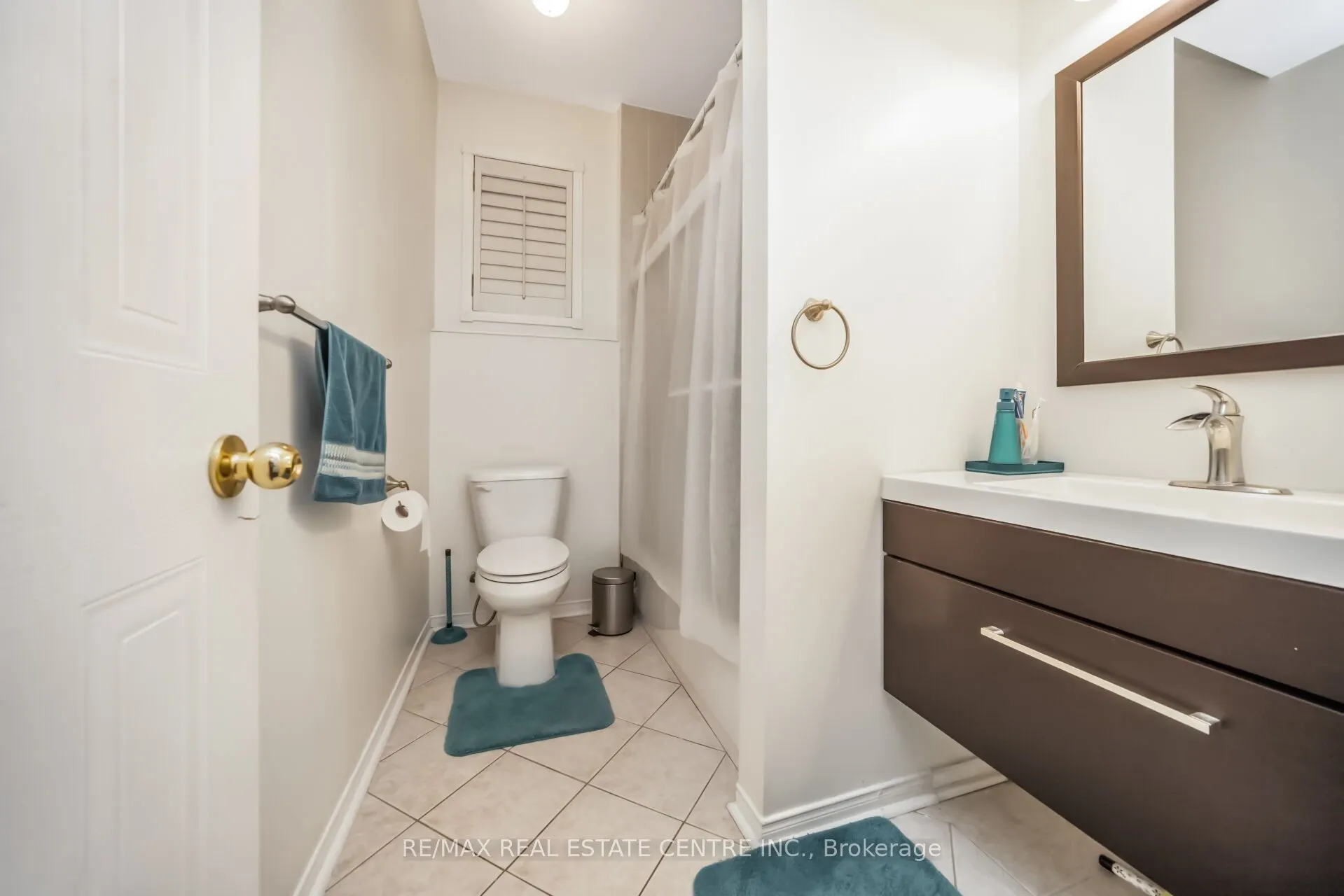 7349 Zinnia Place