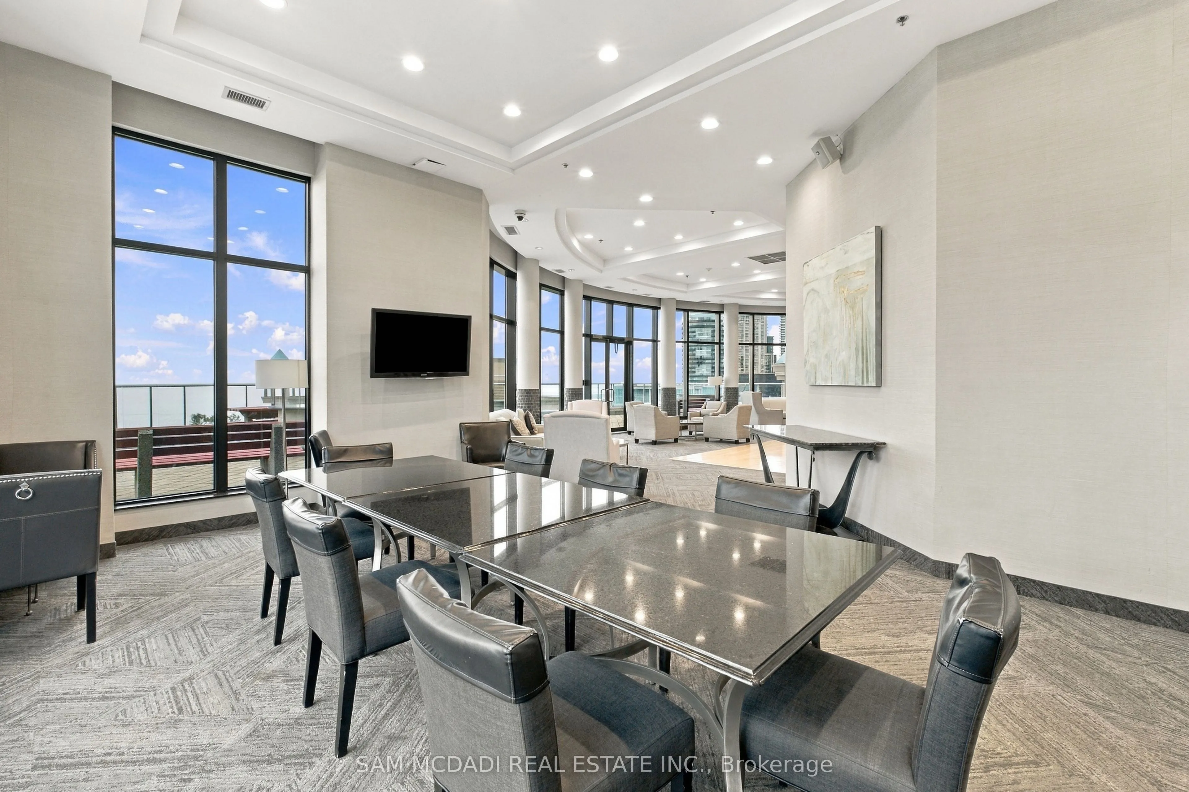 2087 Lake Shore Boulevard W #103