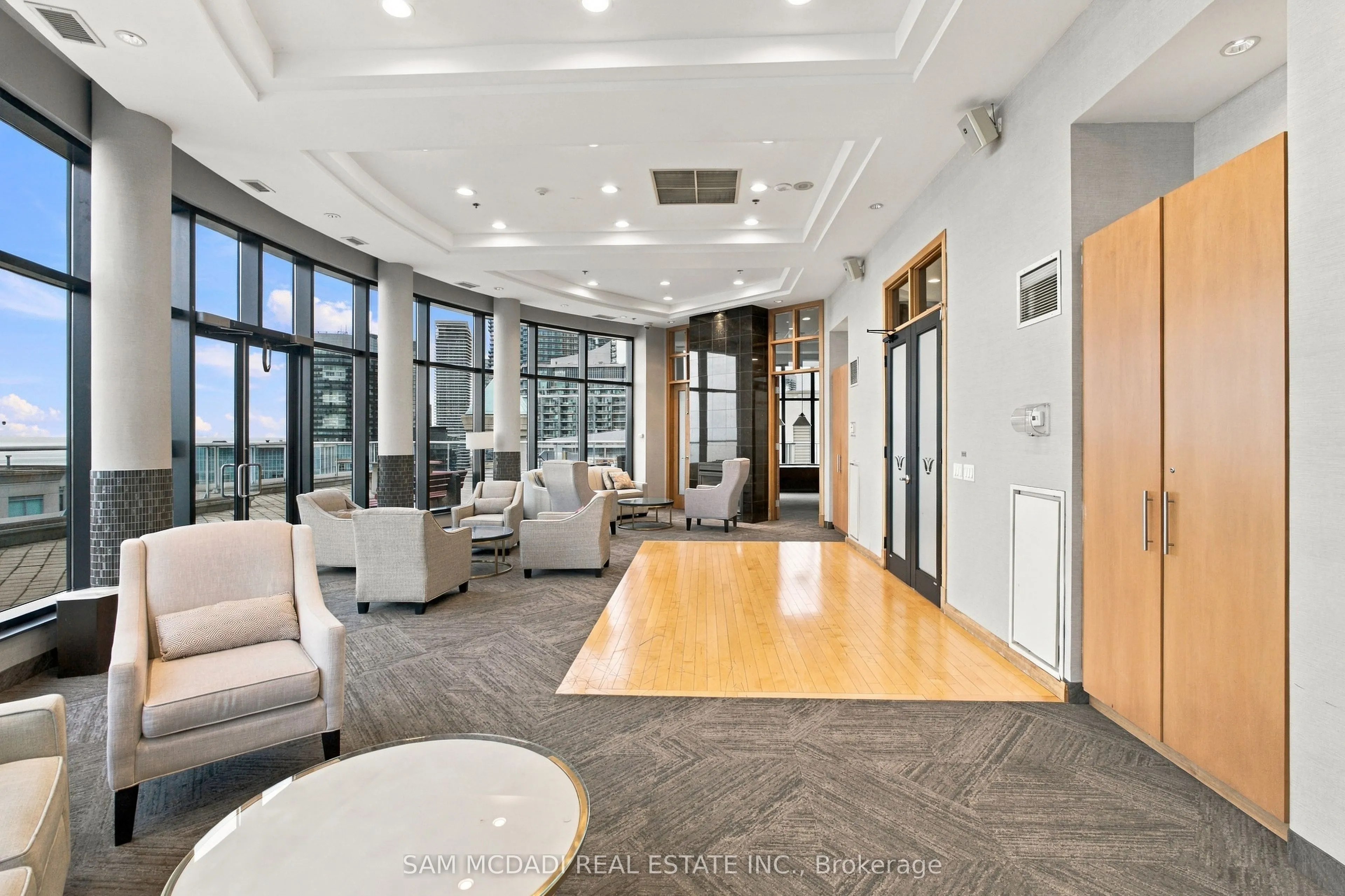 2087 Lake Shore Boulevard W #103