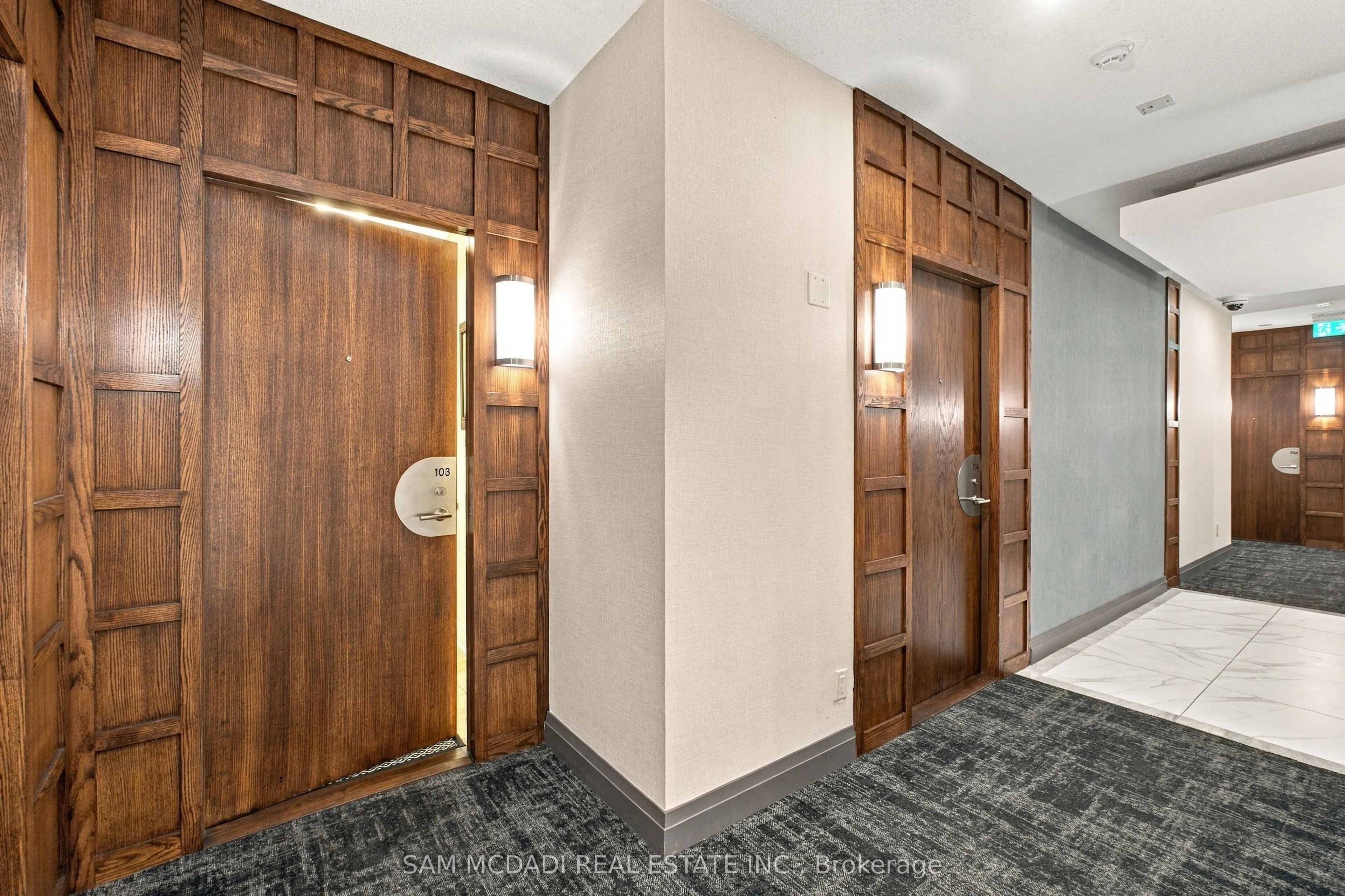 2087 Lake Shore Boulevard W #103
