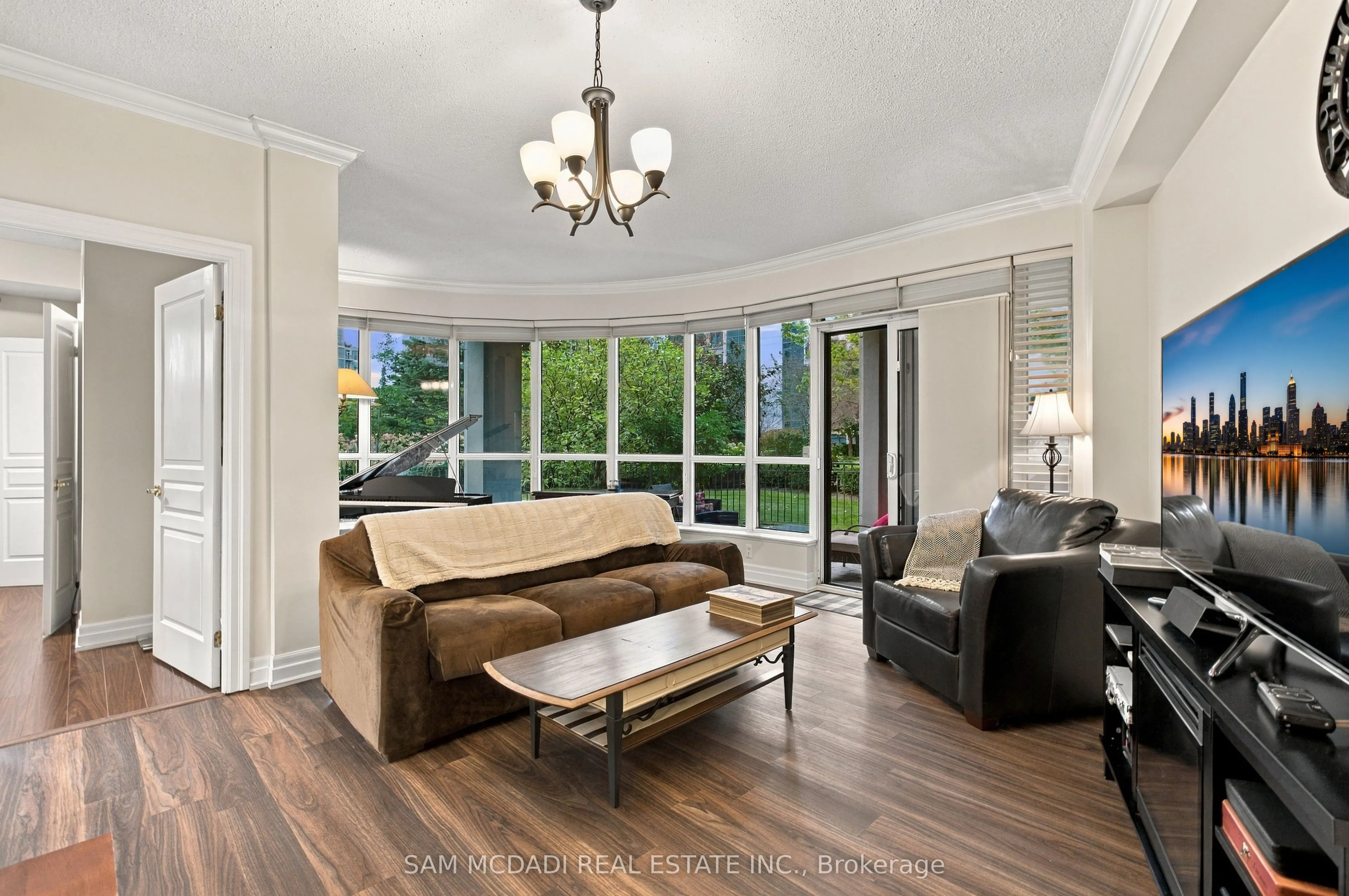 2087 Lake Shore Boulevard W #103