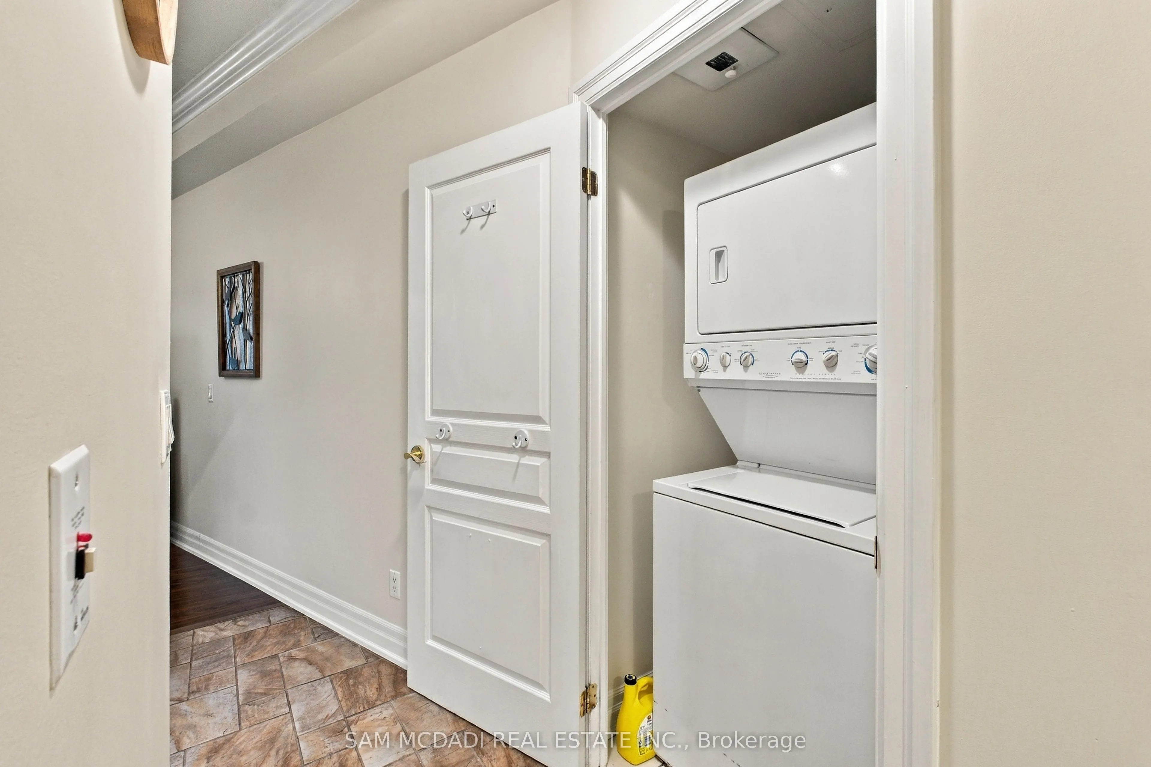 2087 Lake Shore Boulevard W #103