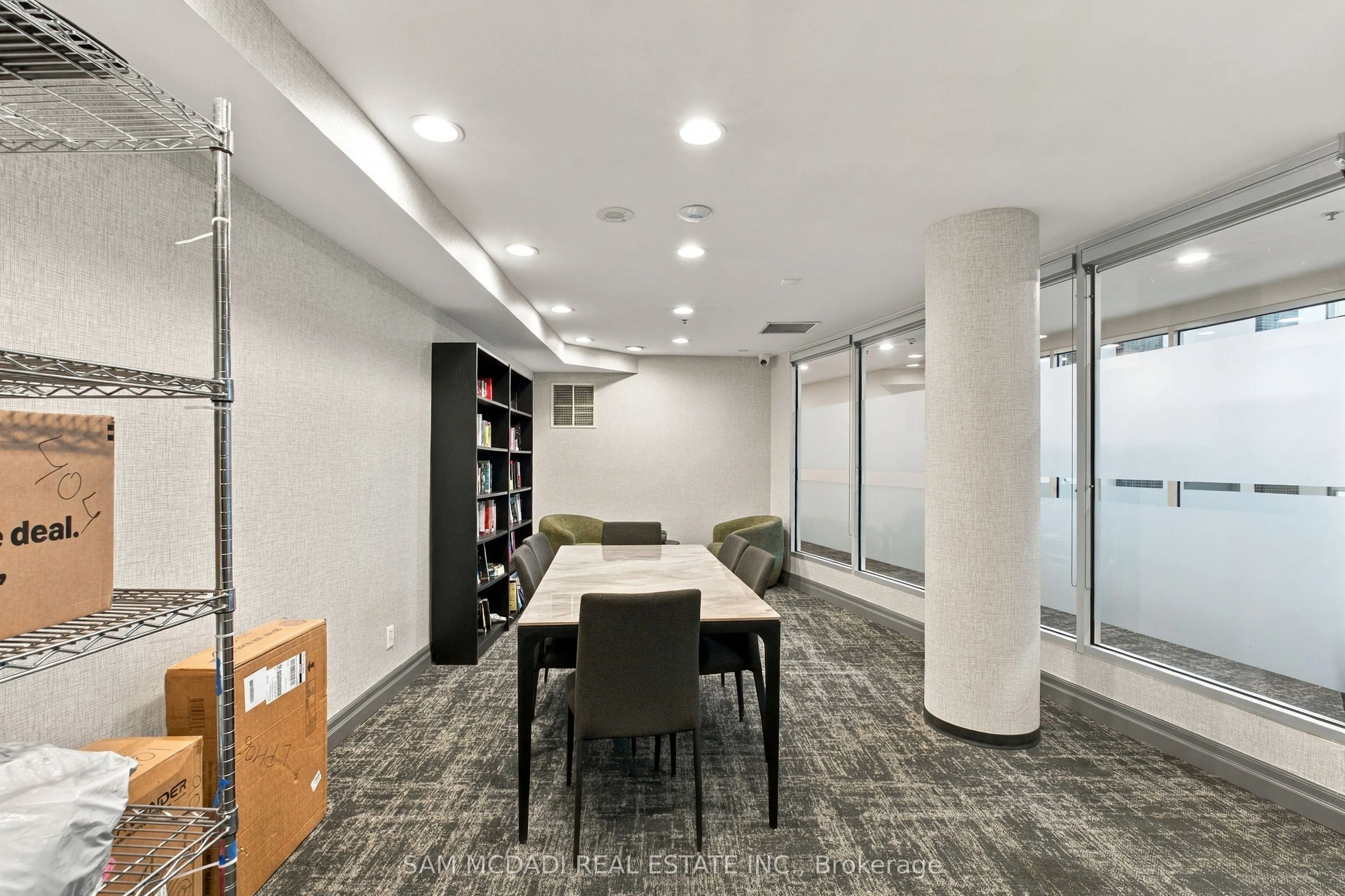 2087 Lake Shore Boulevard W #103