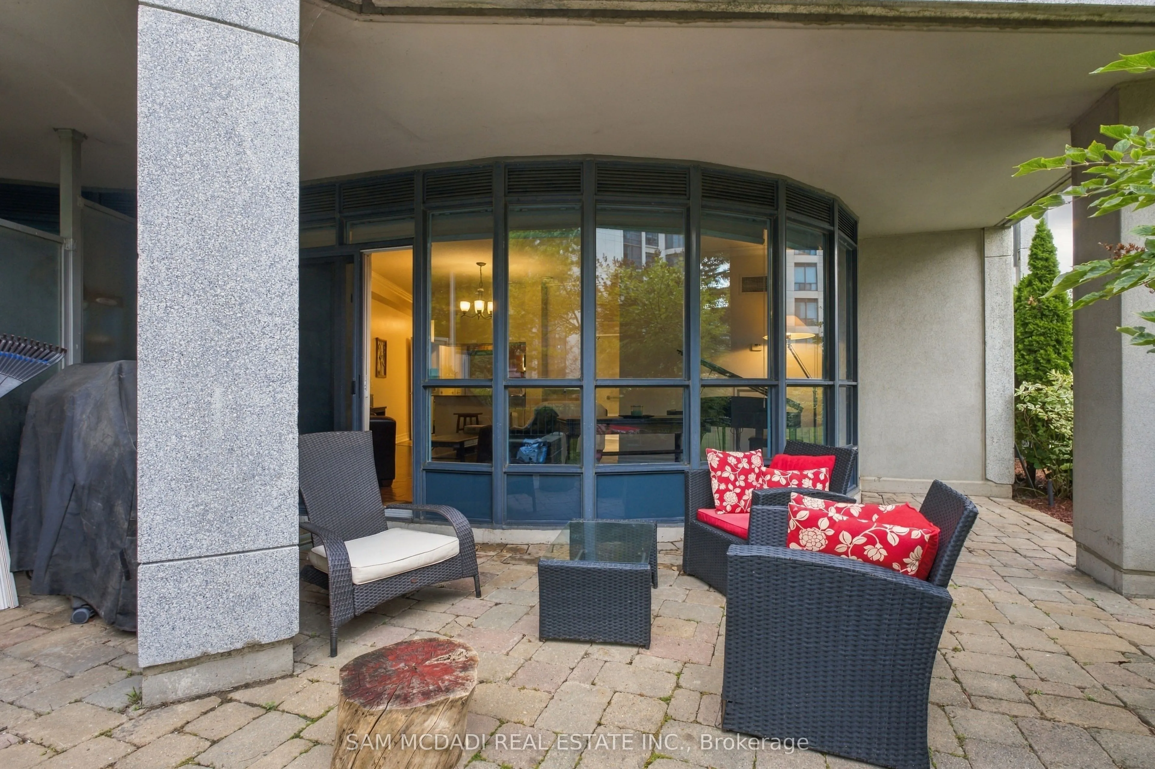 2087 Lake Shore Boulevard W #103
