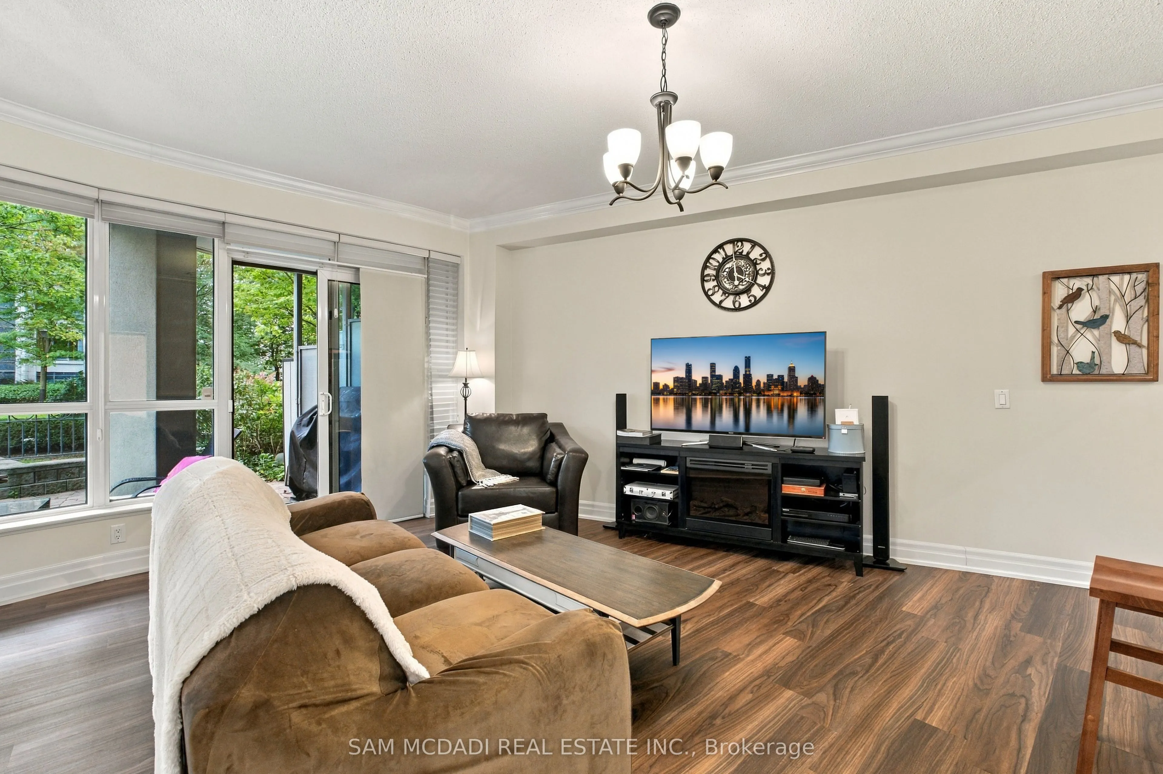 2087 Lake Shore Boulevard W #103