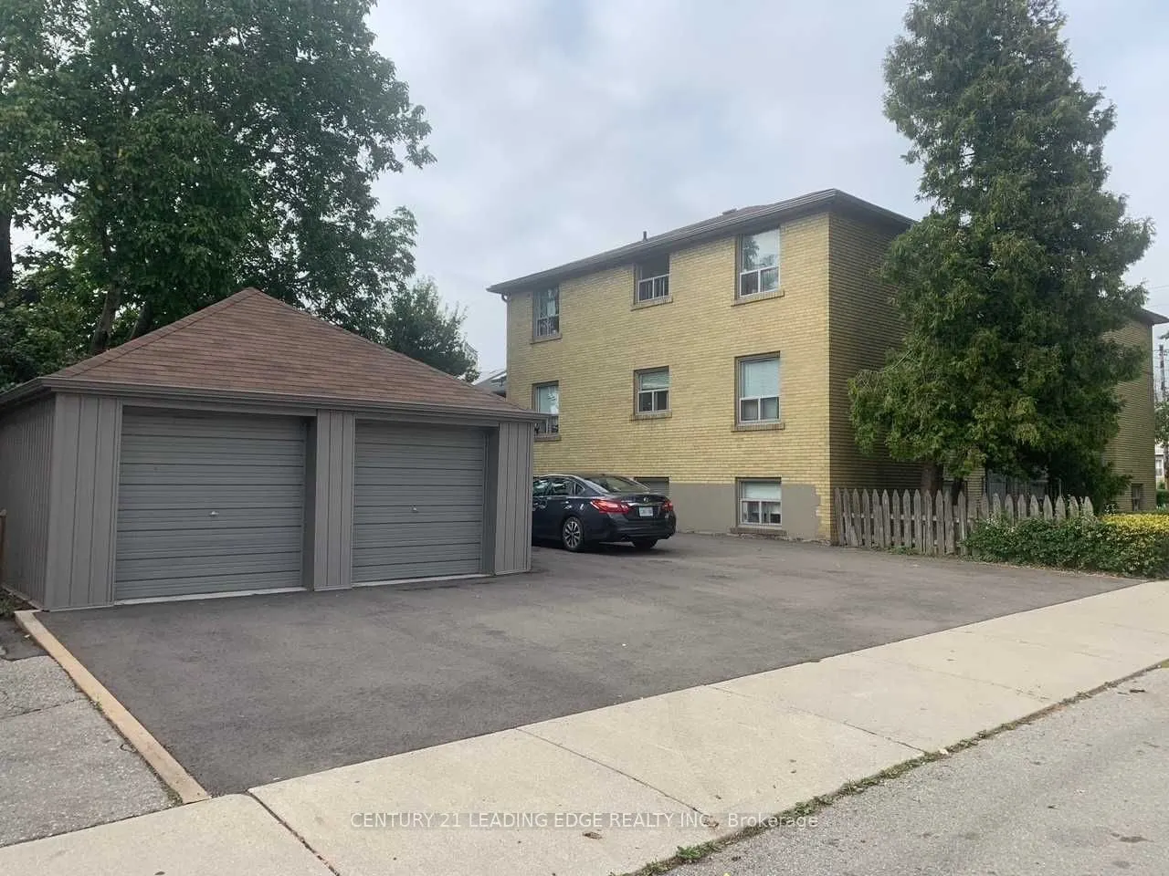 2719 Lake Shore Boulevard W #6