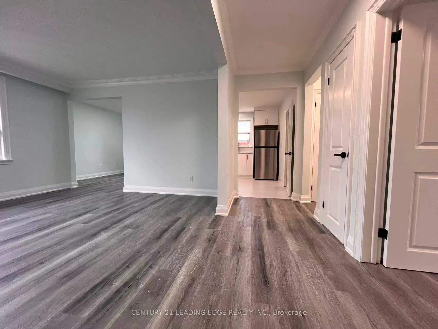 2719 Lake Shore Boulevard W #6