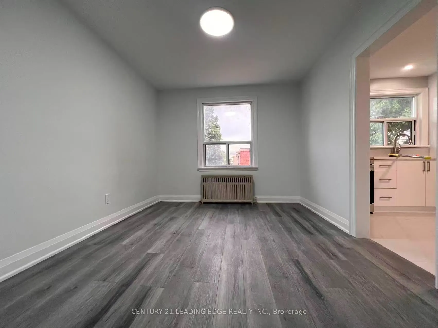 2719 Lake Shore Boulevard W #6