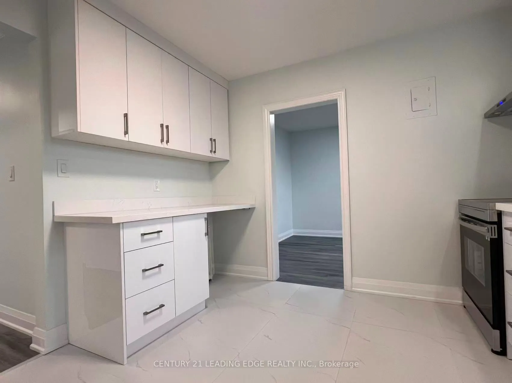2719 Lake Shore Boulevard W #6