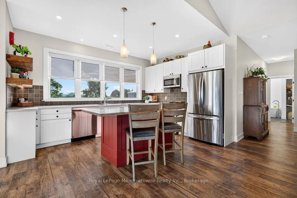 4379 Henderson Road