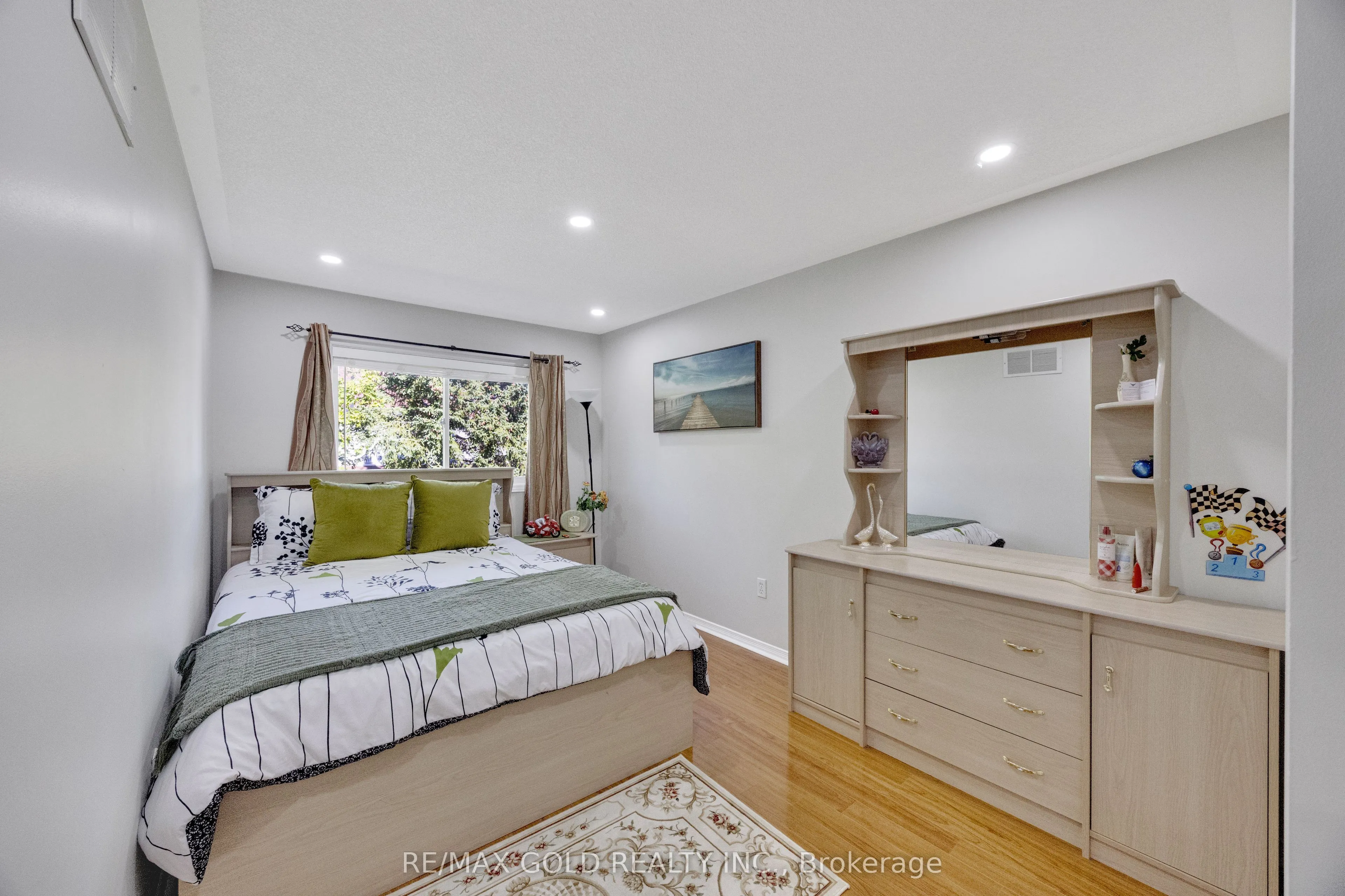 2555 Thomas Street #75