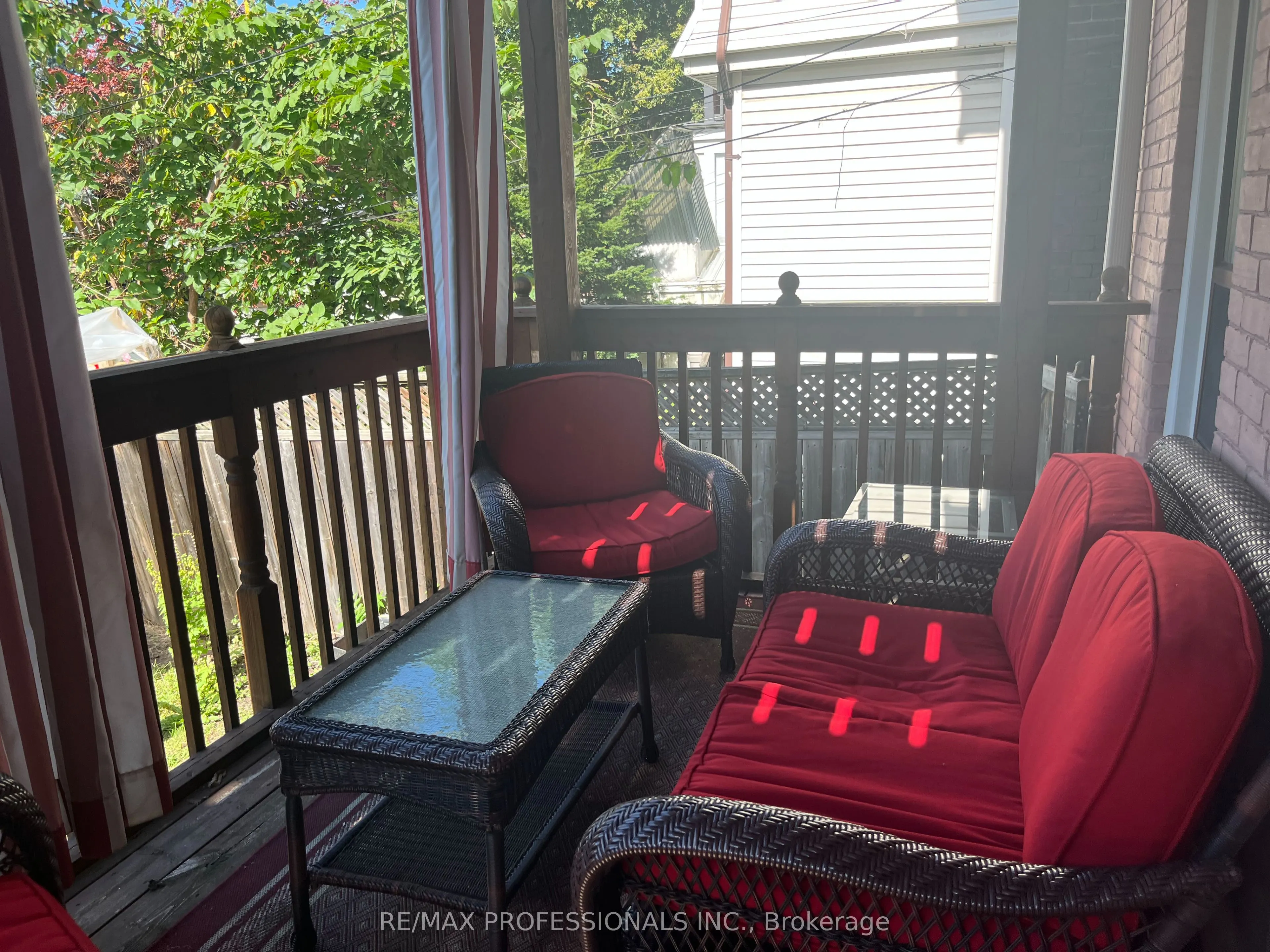 282 Keele Street #Main