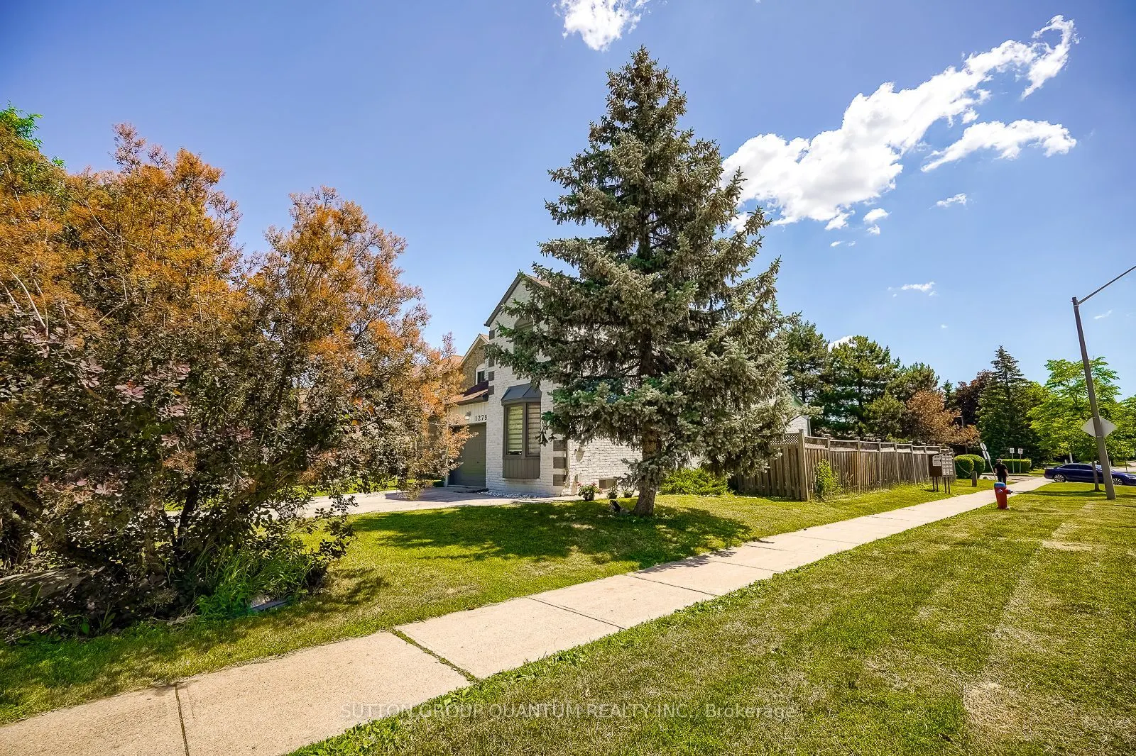 1279 Hedgestone Crescent S