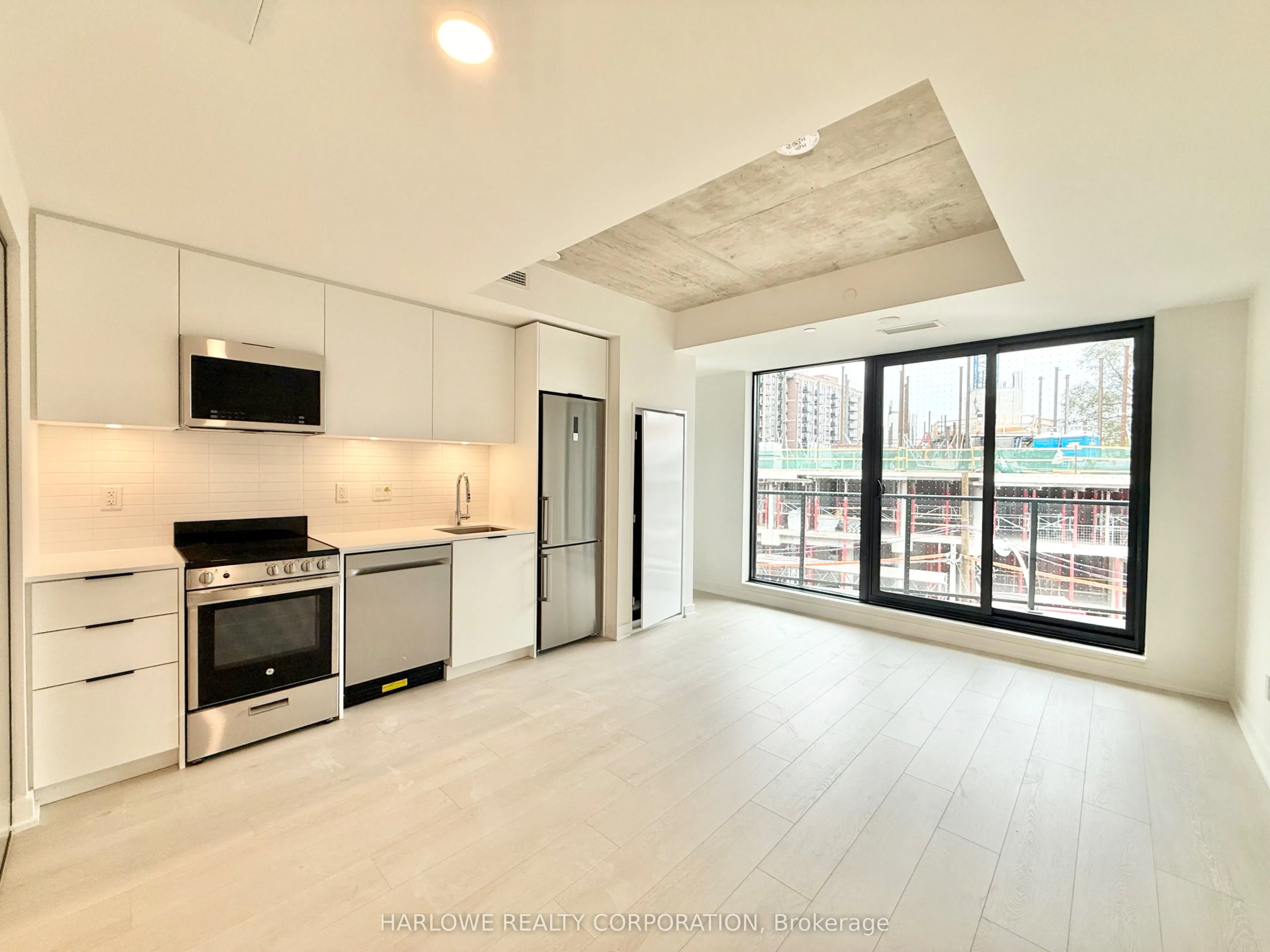 1 Vine Avenue #405