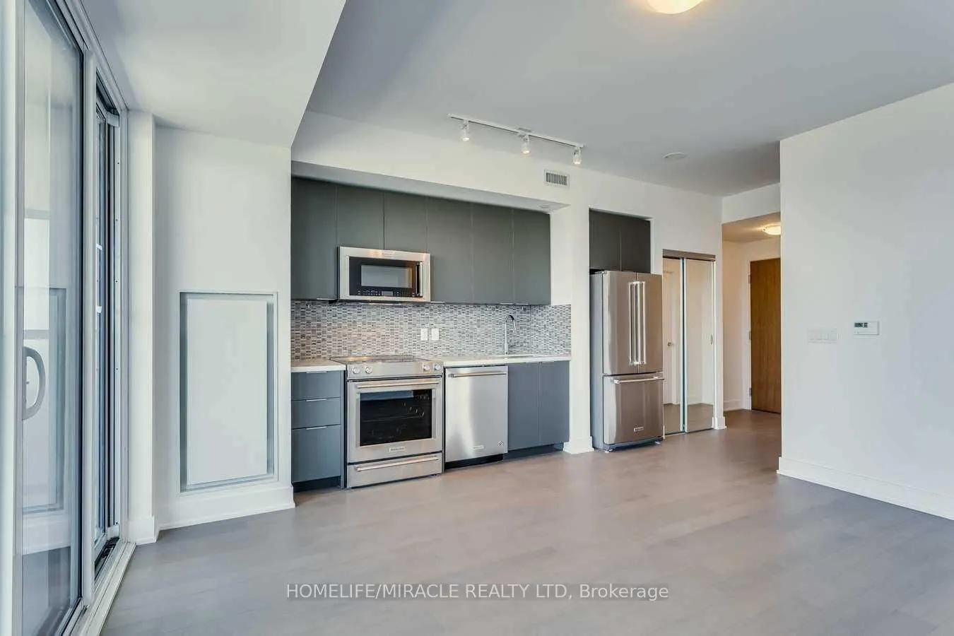 30 Shore Breeze Drive #5002