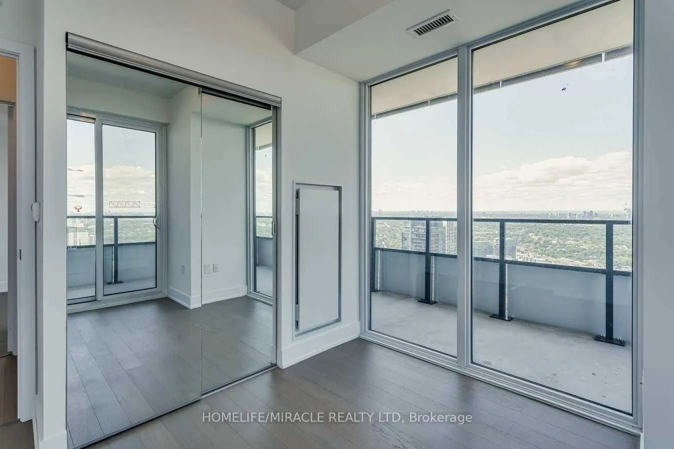 30 Shore Breeze Drive #5002