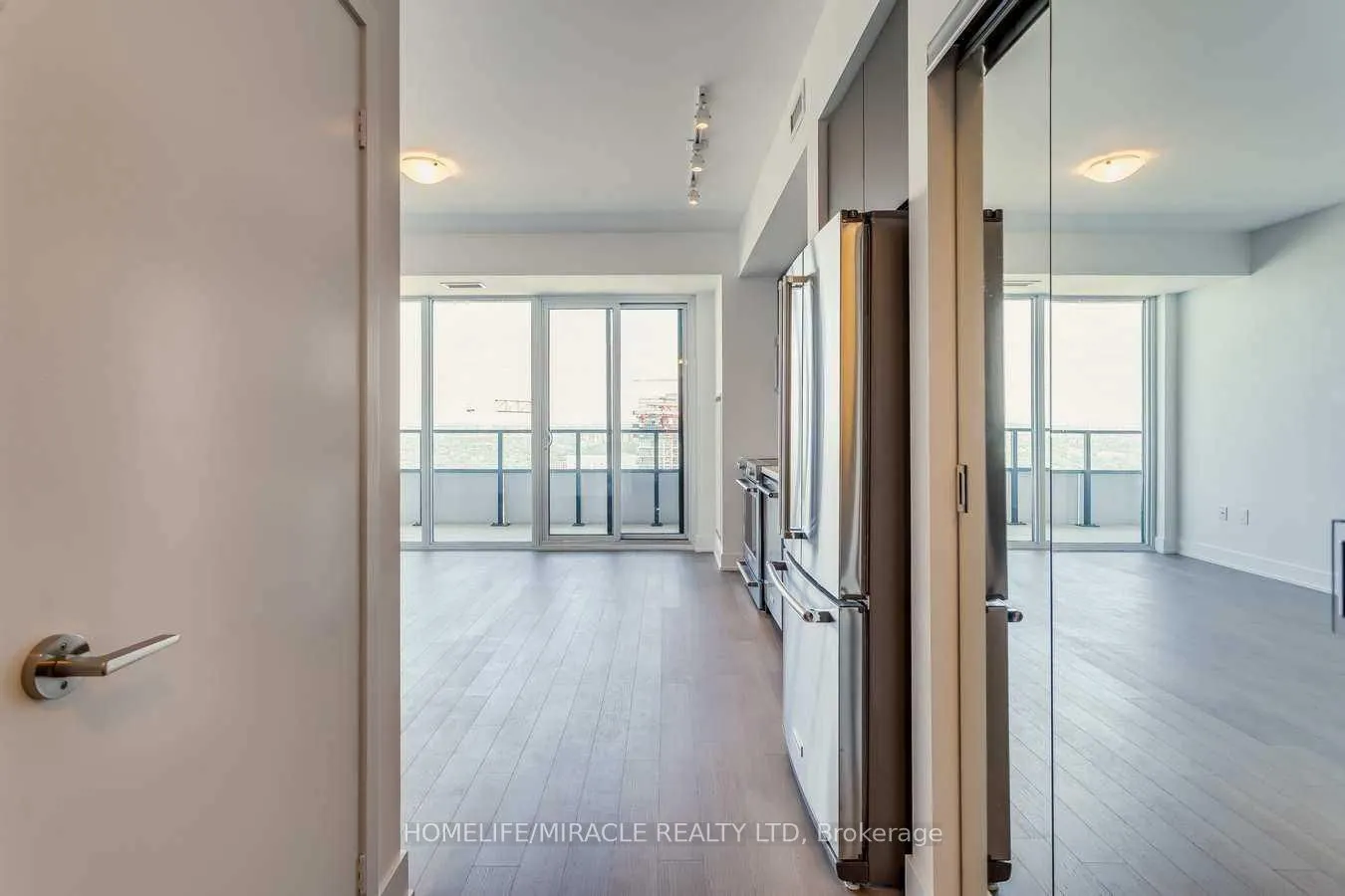 30 Shore Breeze Drive #5002