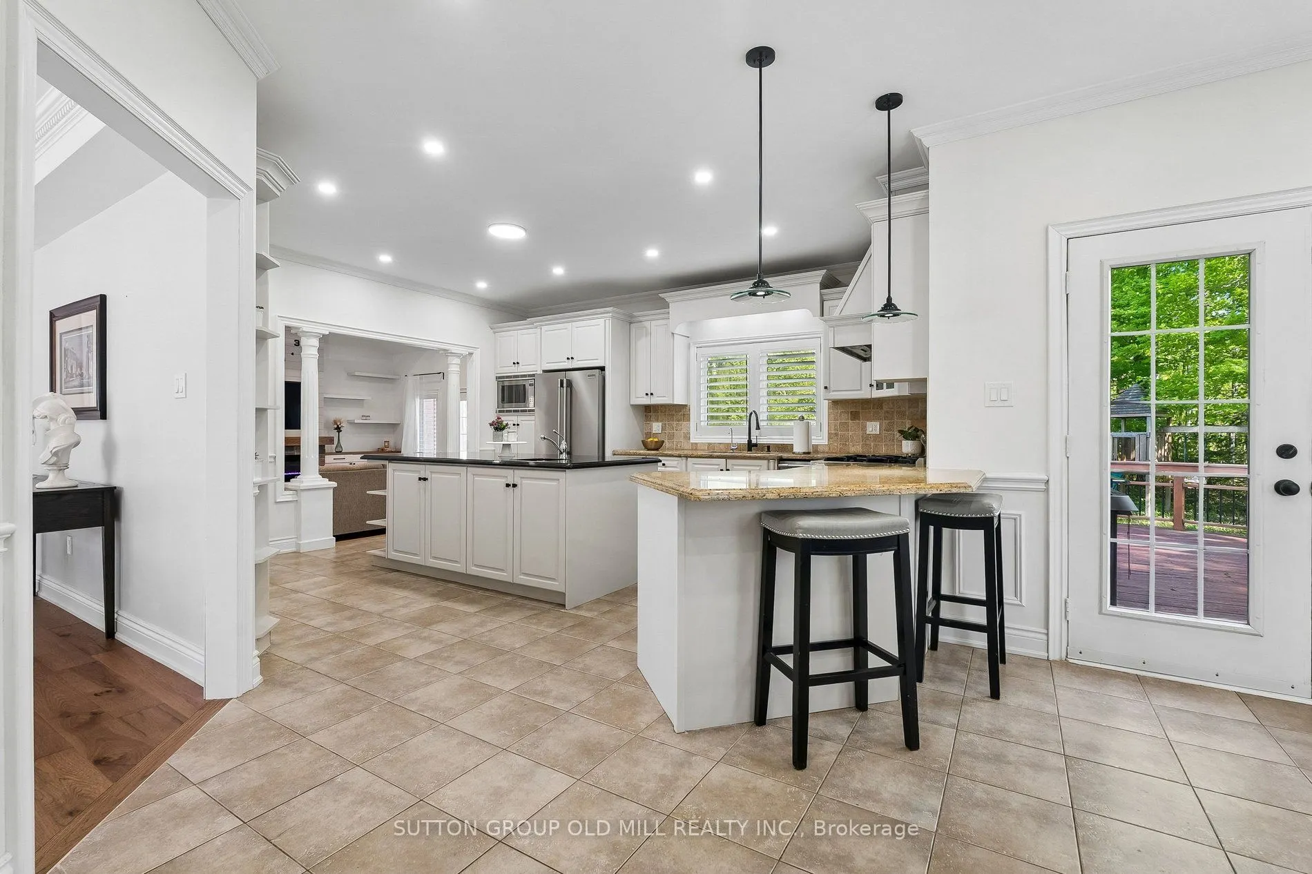 7 Rolling Meadow Drive