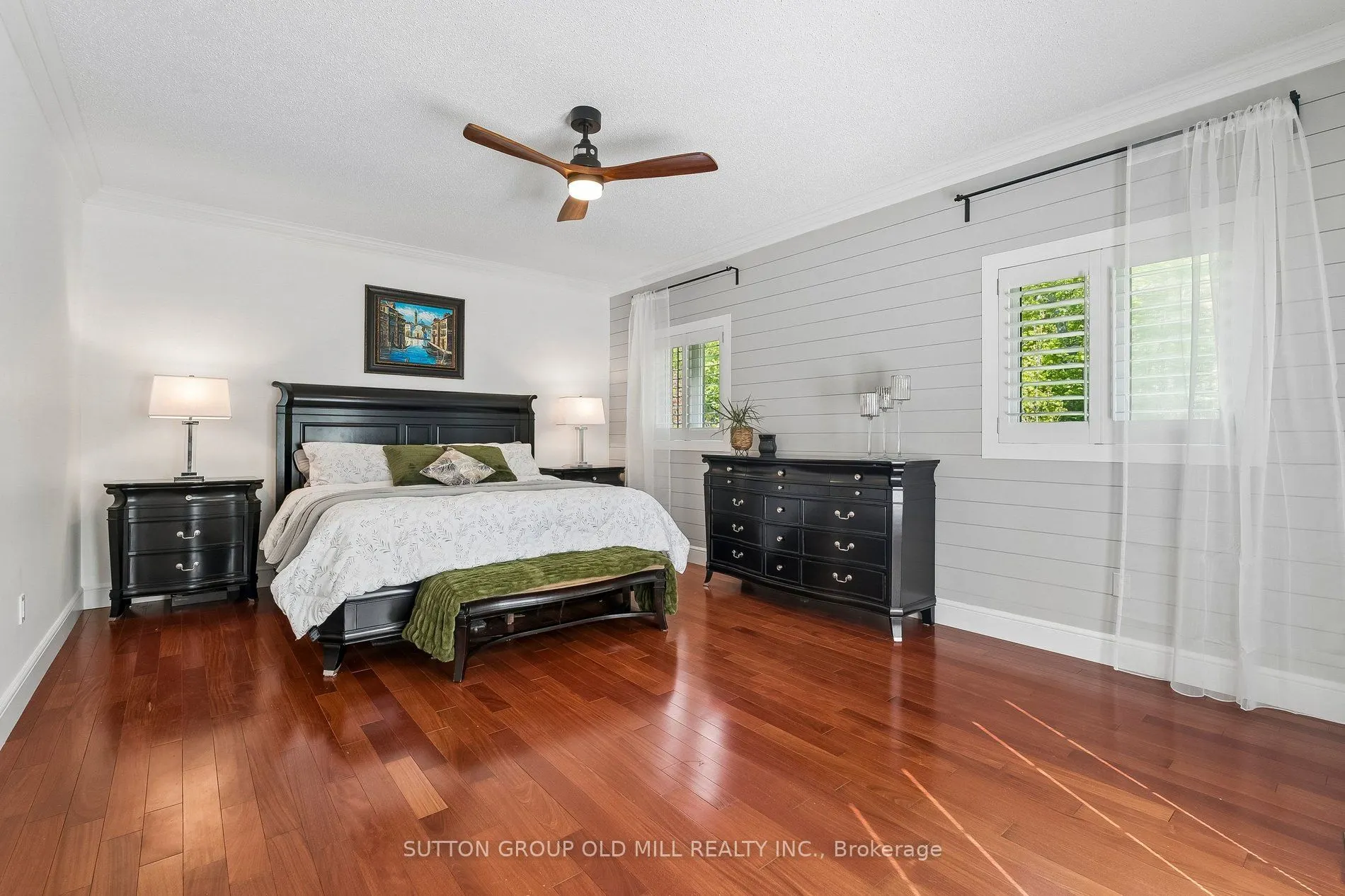 7 Rolling Meadow Drive