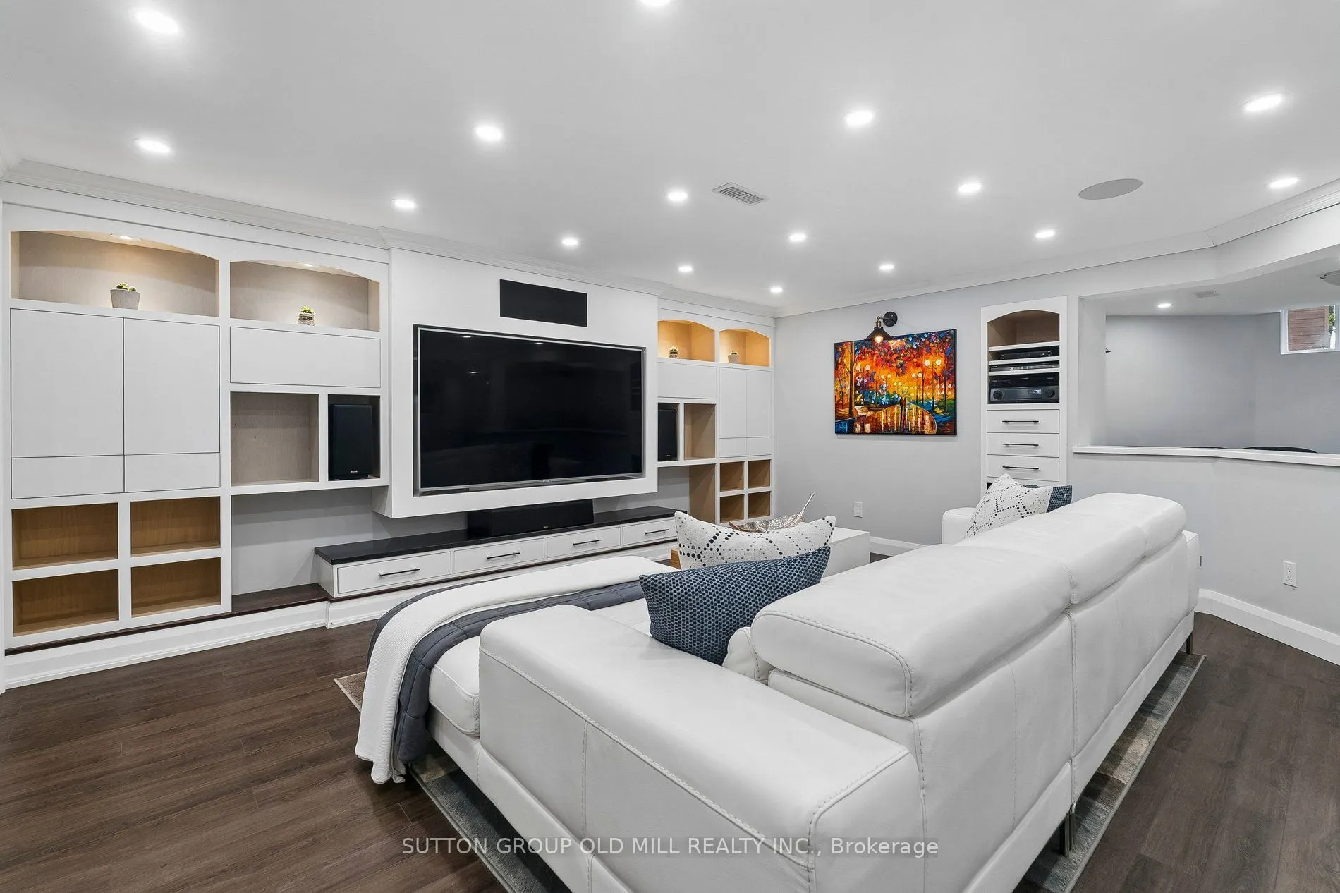 7 Rolling Meadow Drive