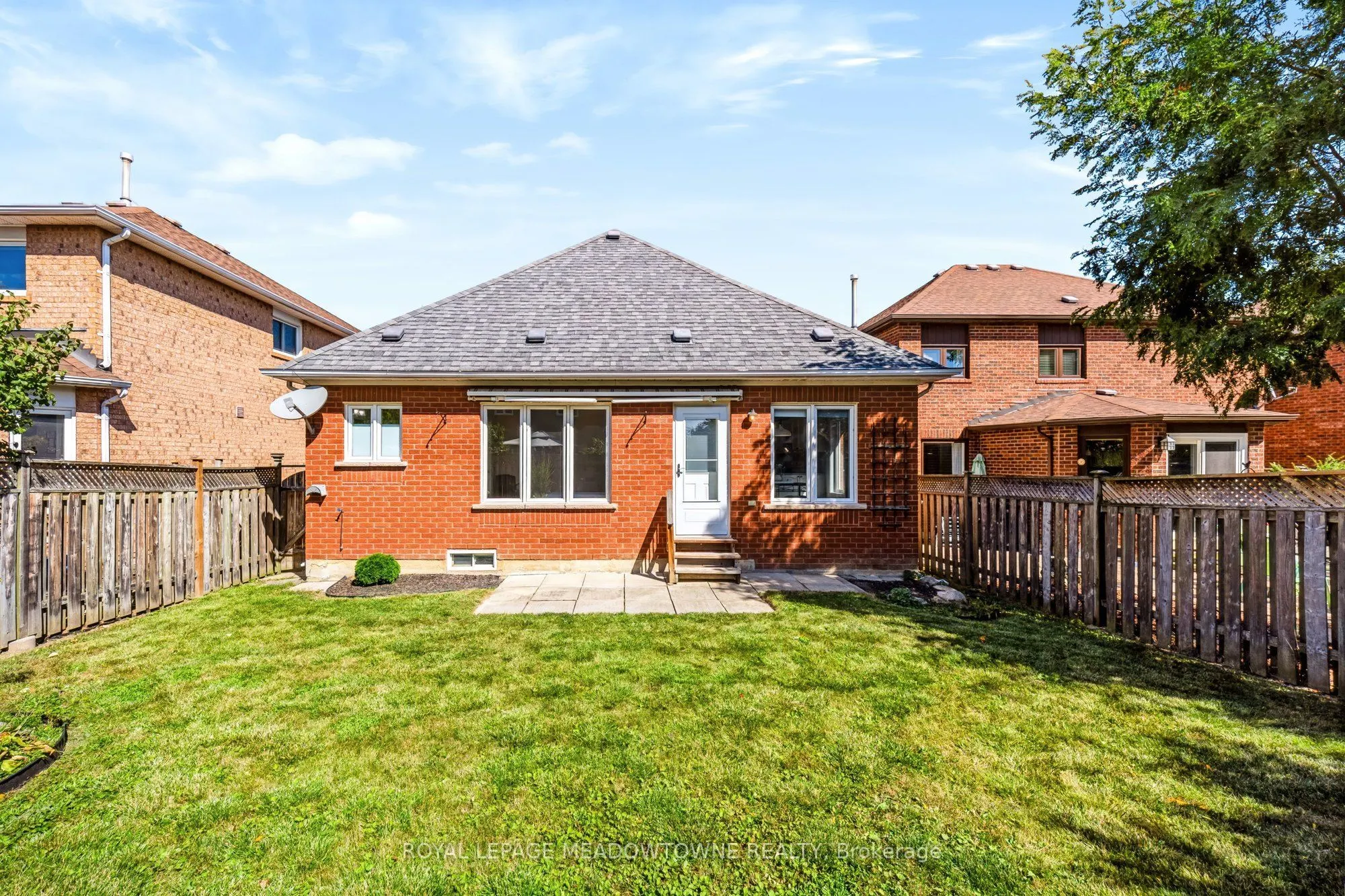 16 Harrop Avenue