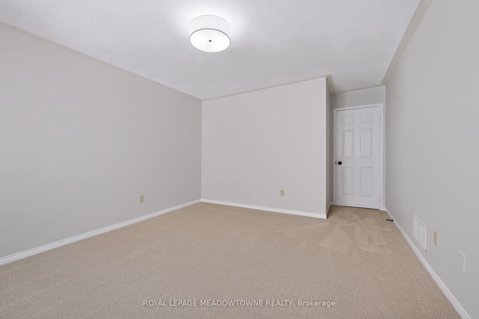 16 Harrop Avenue
