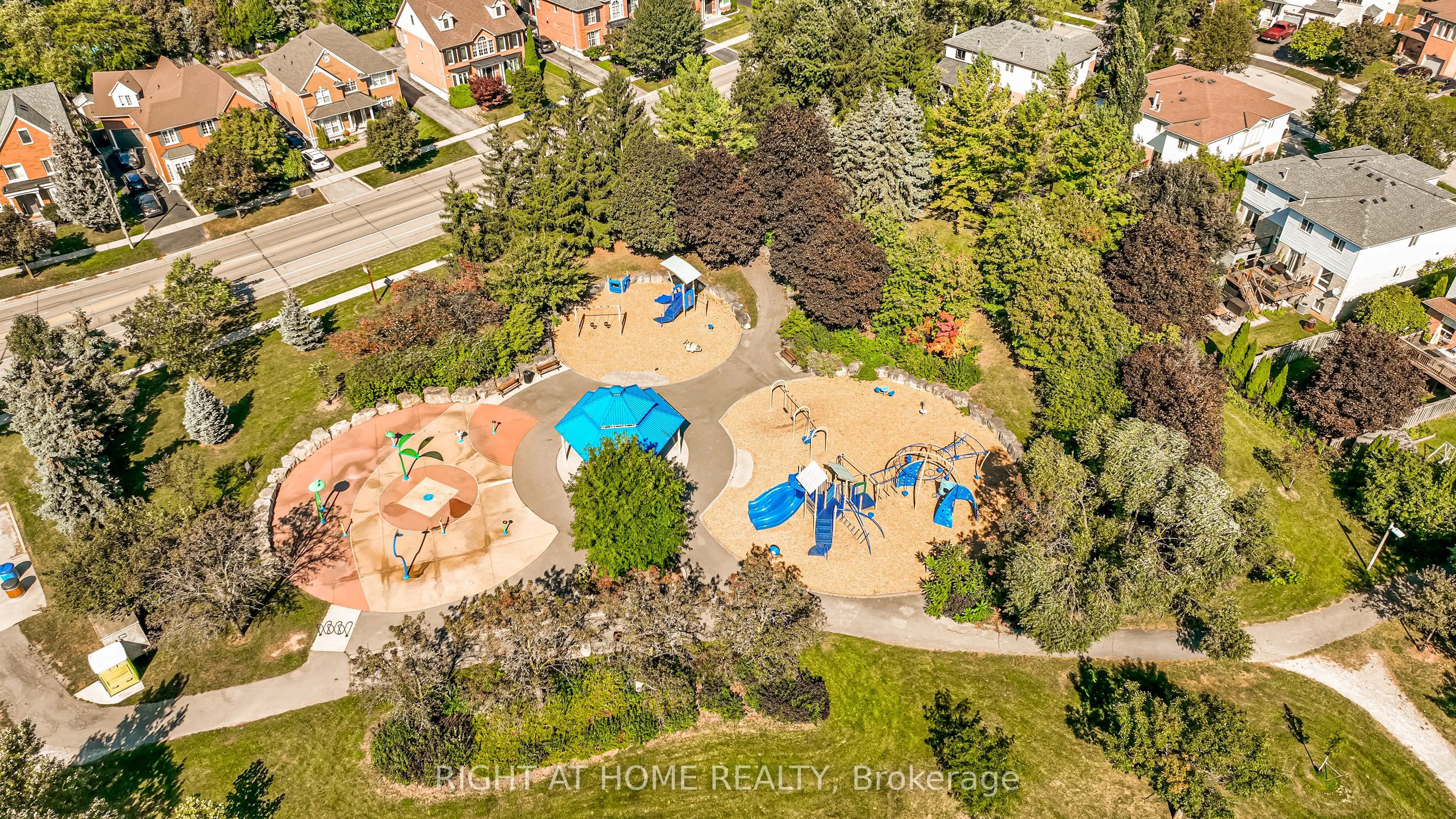 2272 Mowat Avenue #9