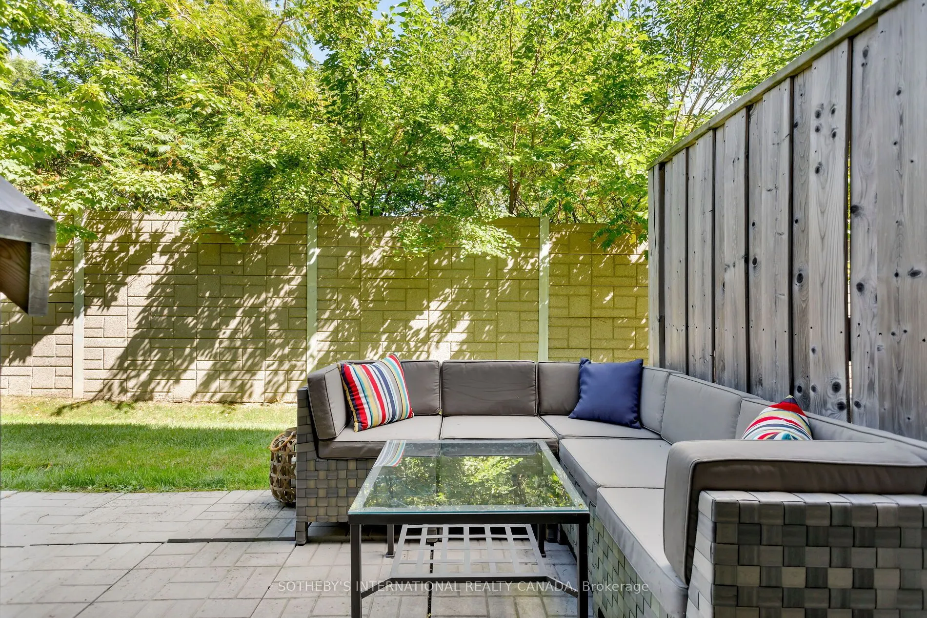 1127 Haig Boulevard #2