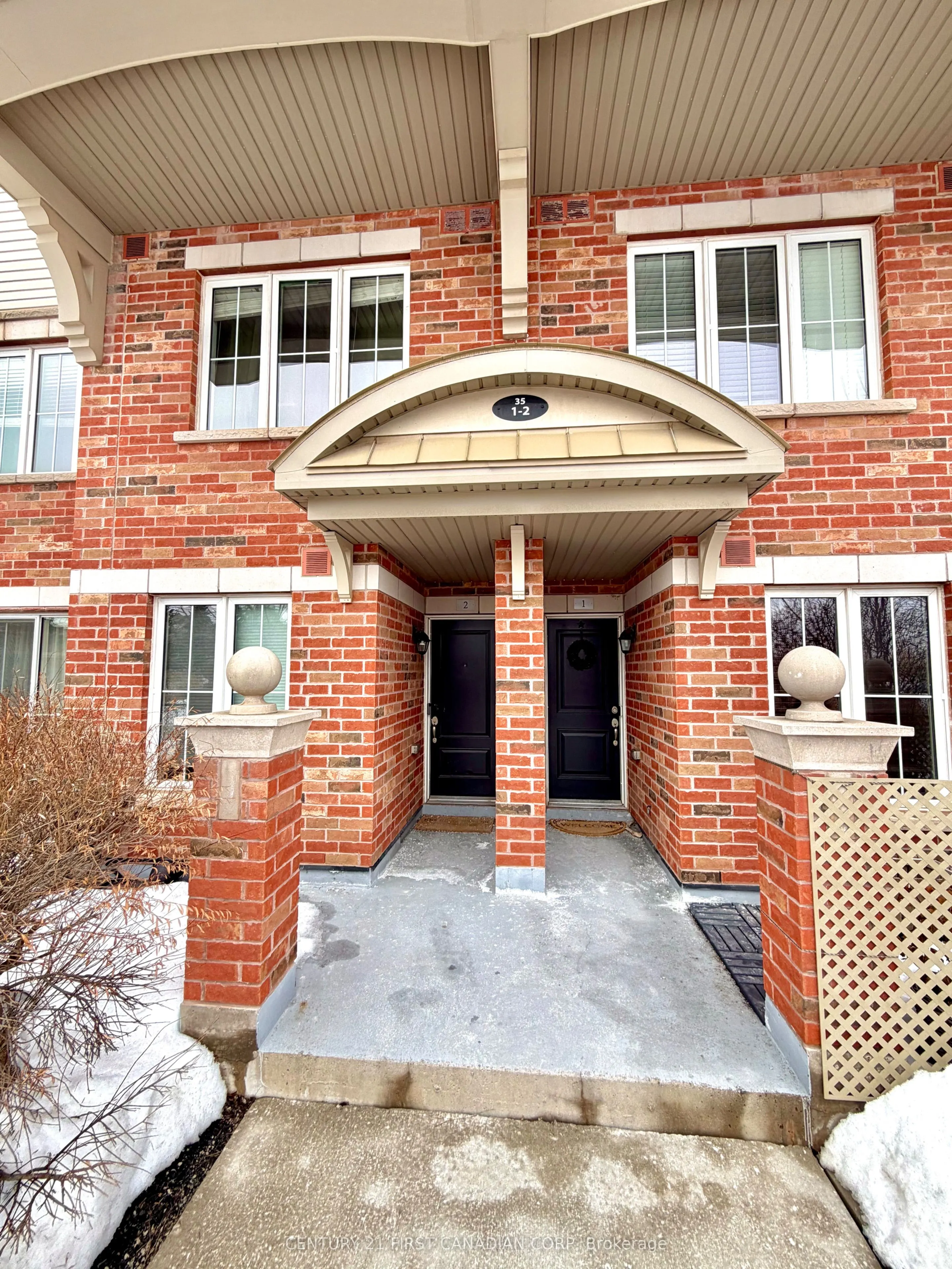 35 Hays Boulevard #2