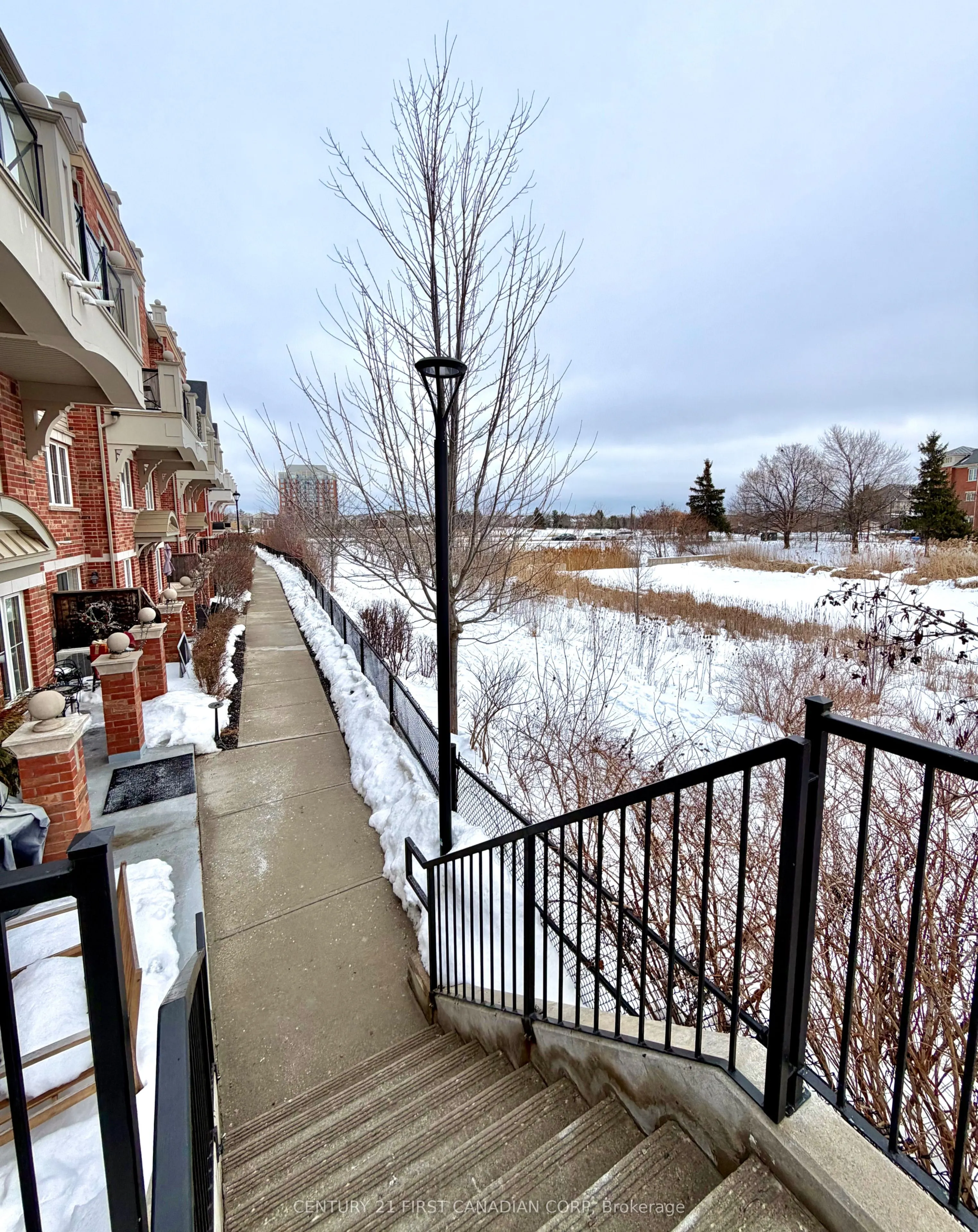 35 Hays Boulevard #2