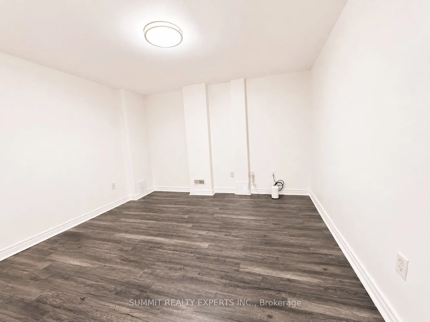 25 Deforest Drive